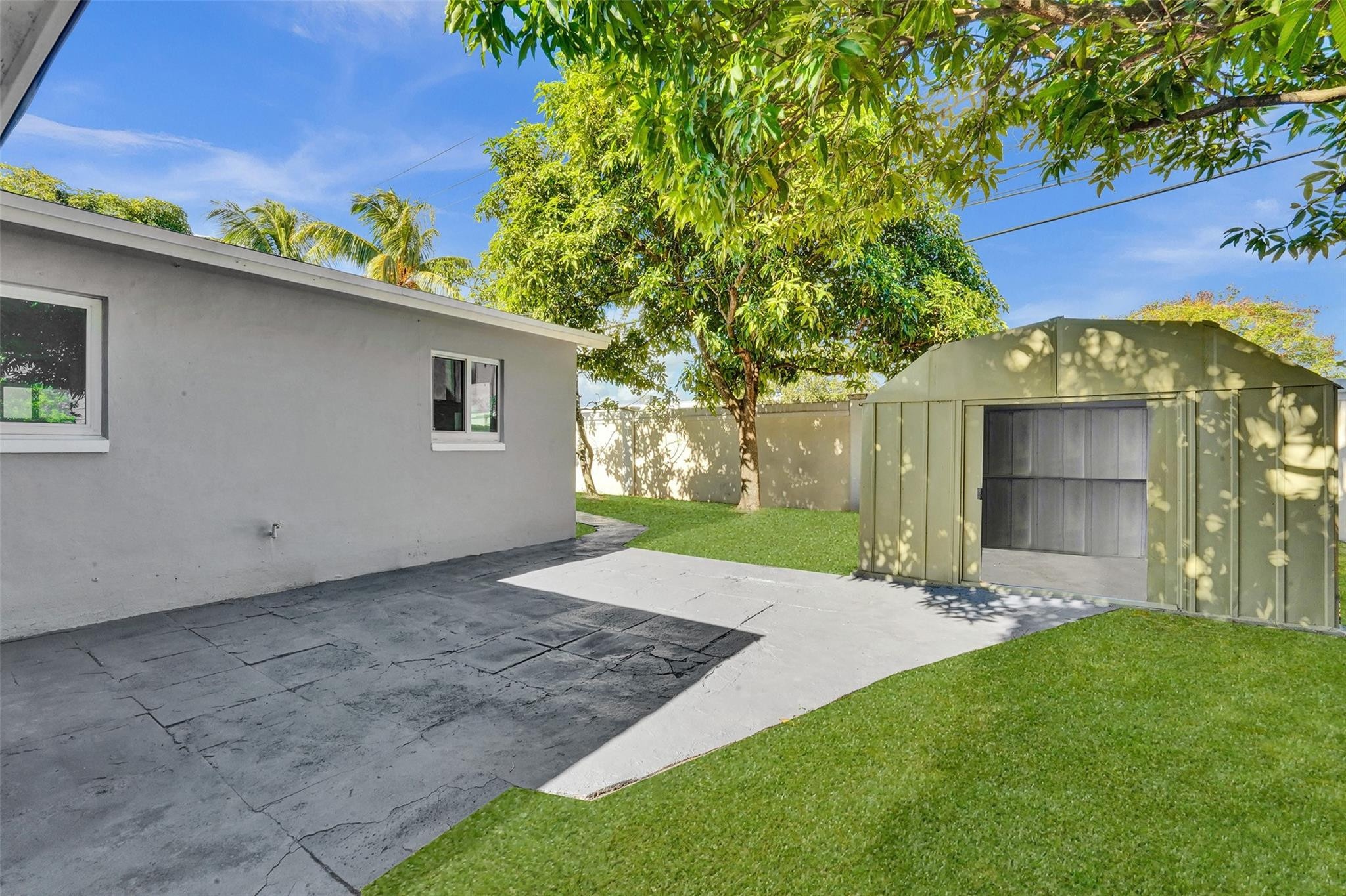 1860 NW 36th Terrace