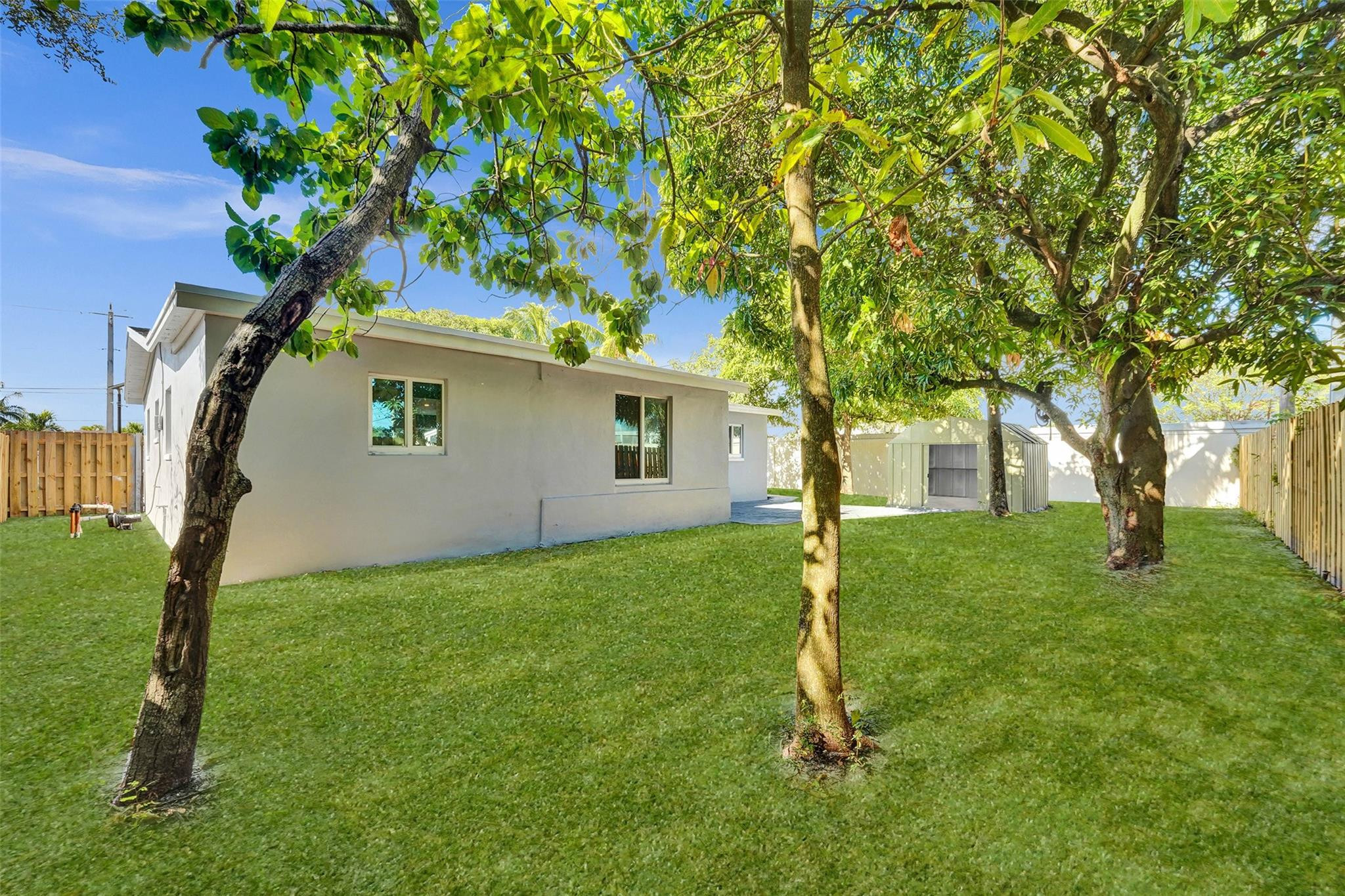 1860 NW 36th Terrace