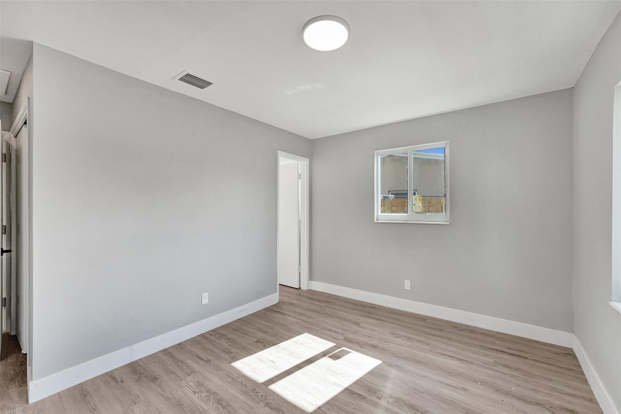 1860 NW 36th Terrace
