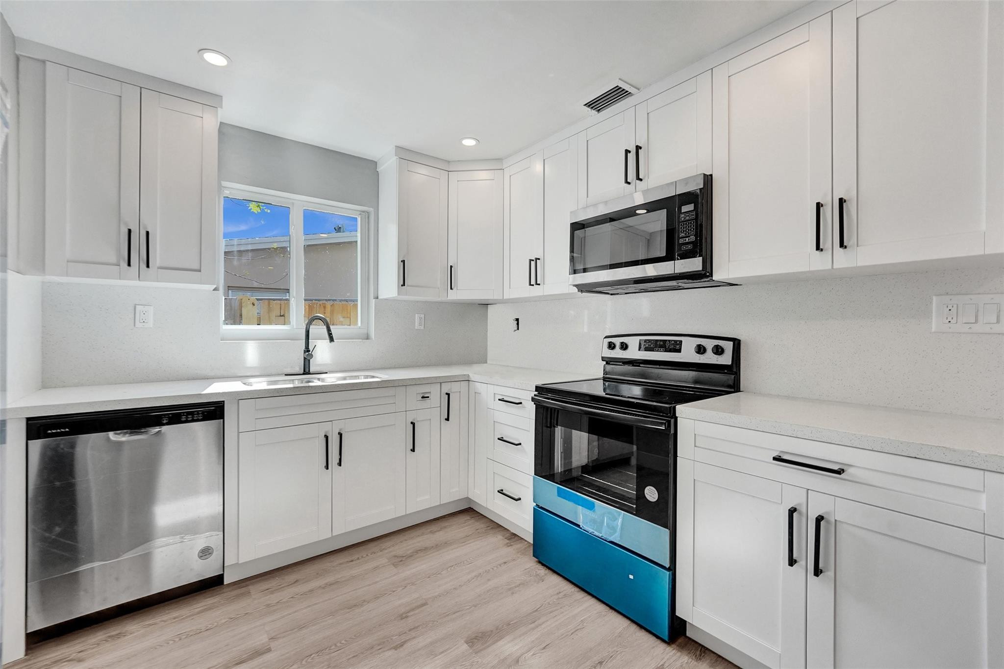 1860 NW 36th Terrace