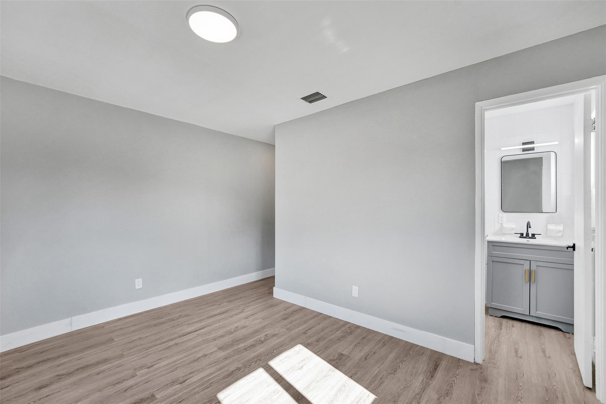 1860 NW 36th Terrace