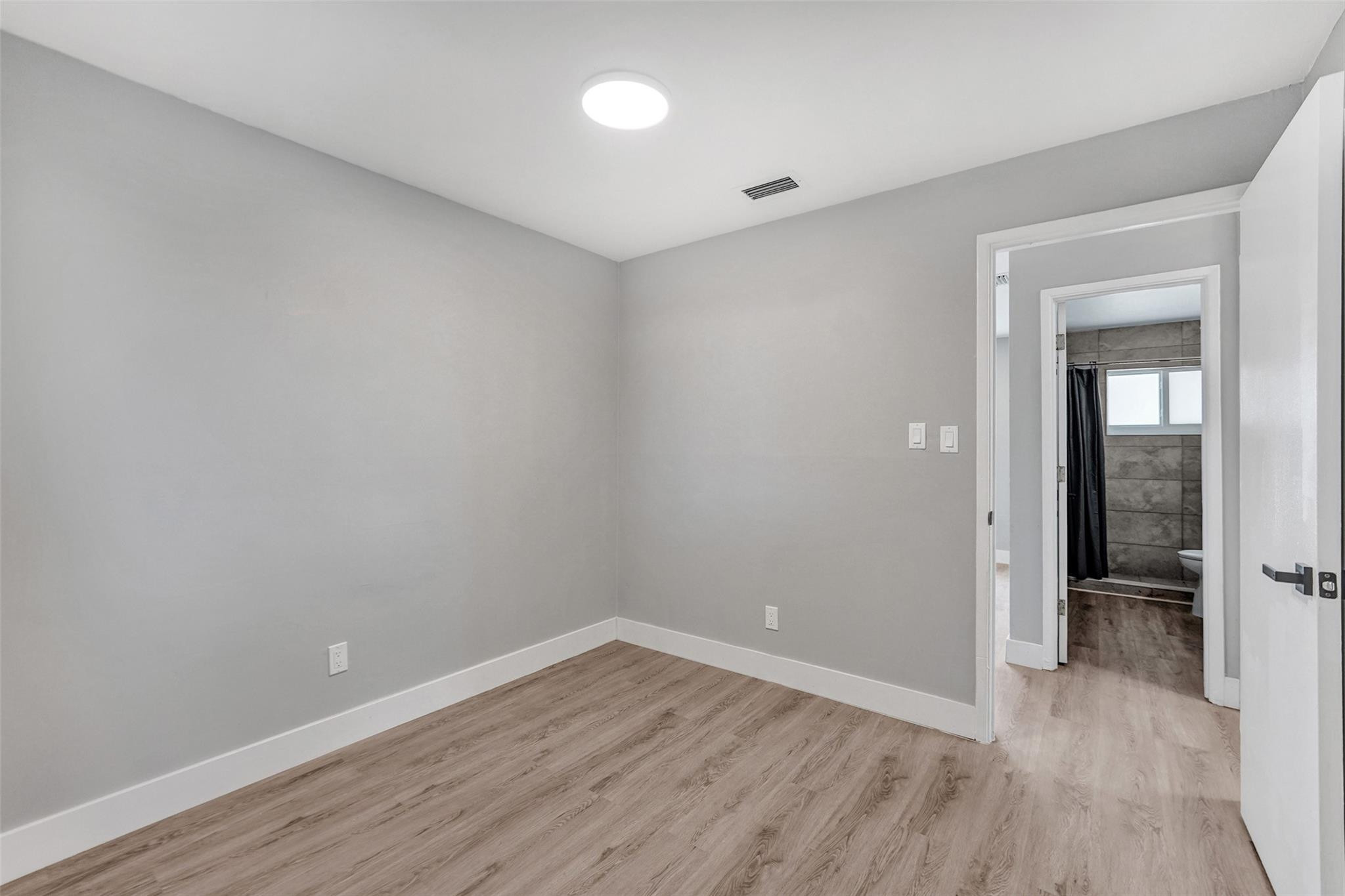 1860 NW 36th Terrace