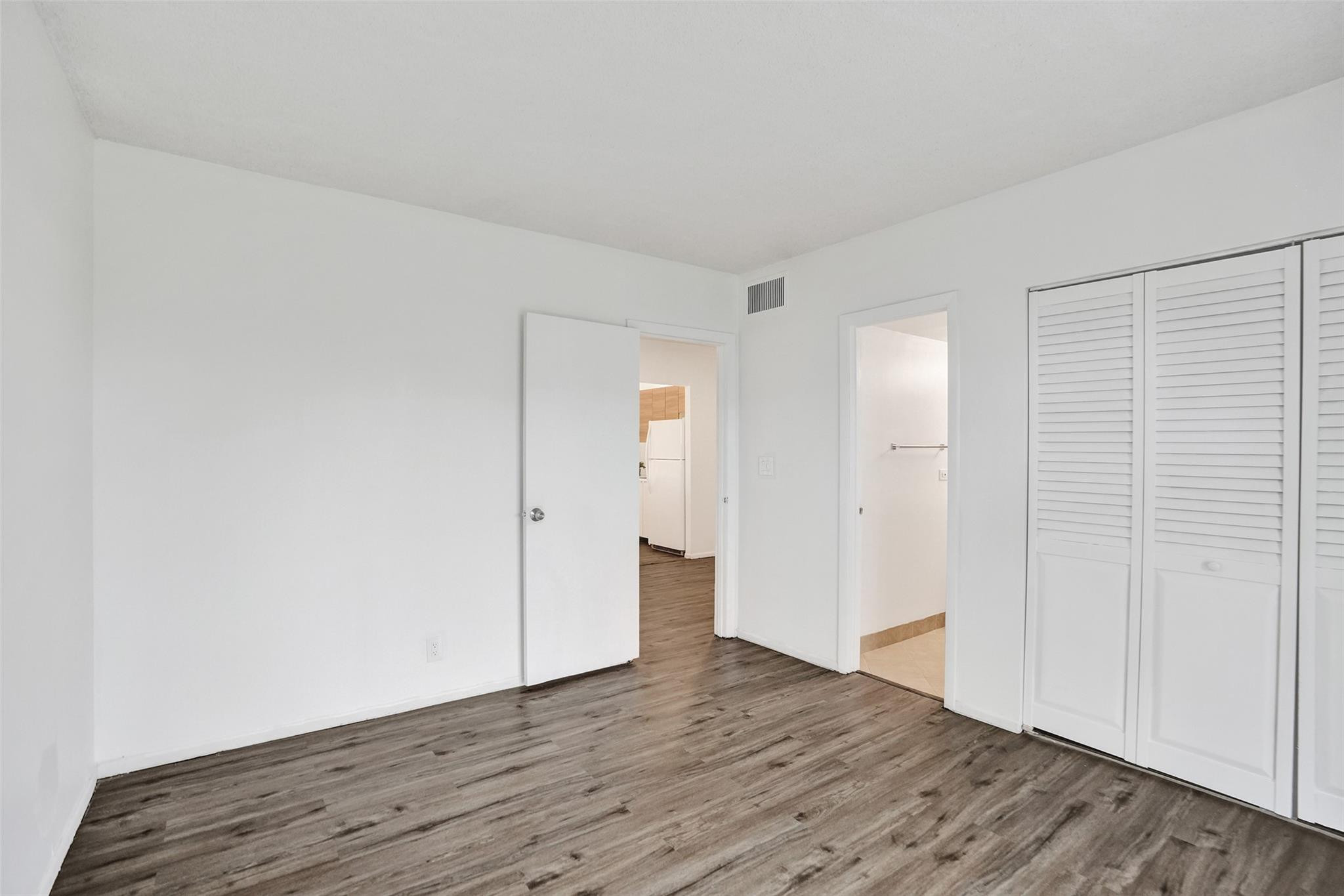 1407 NE 56th Street 406