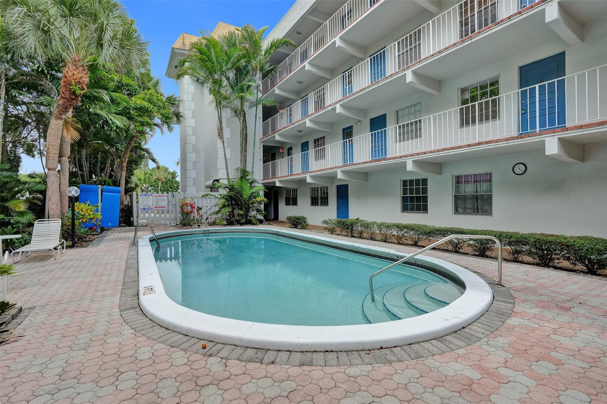 1407 NE 56th Street 406
