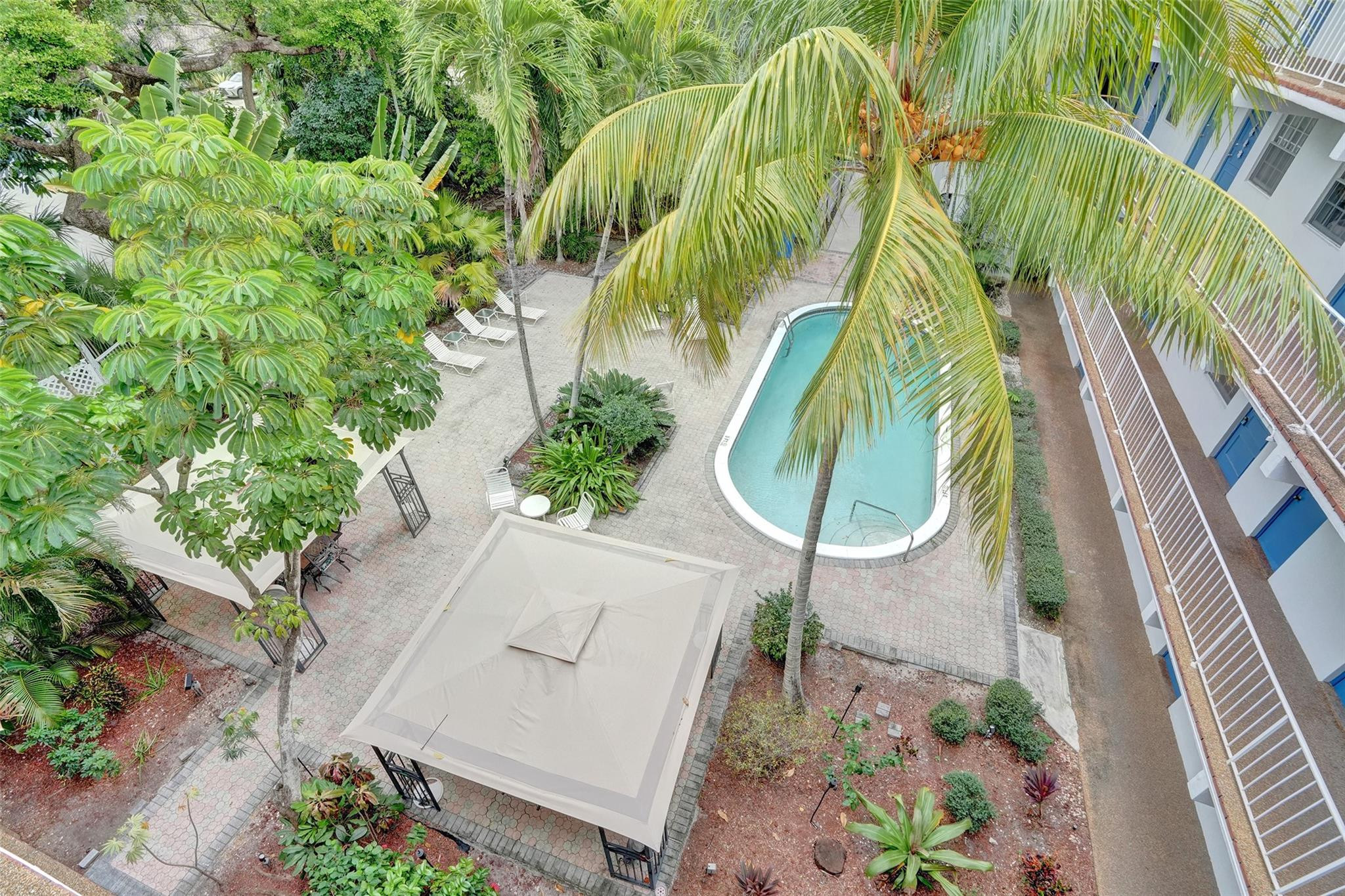 1407 NE 56th Street 406