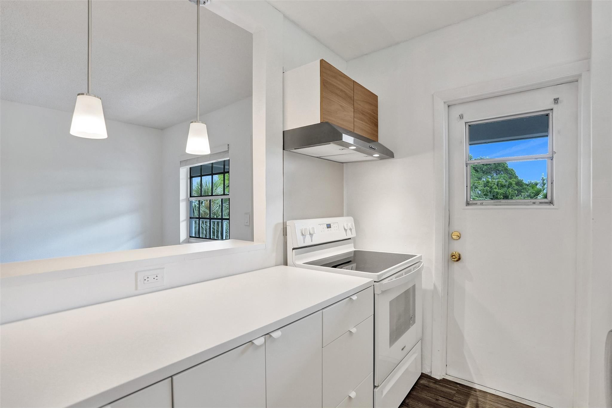 1407 NE 56th Street 406