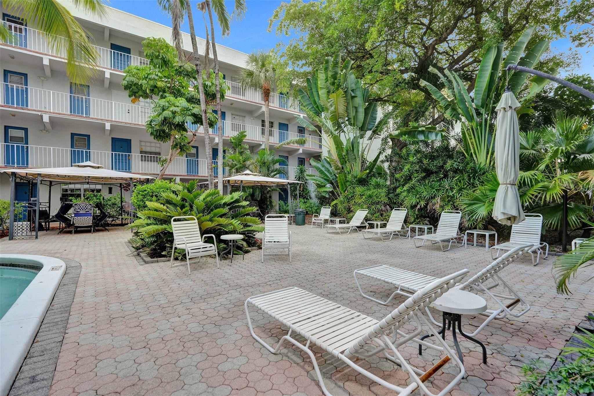 1407 NE 56th Street 406