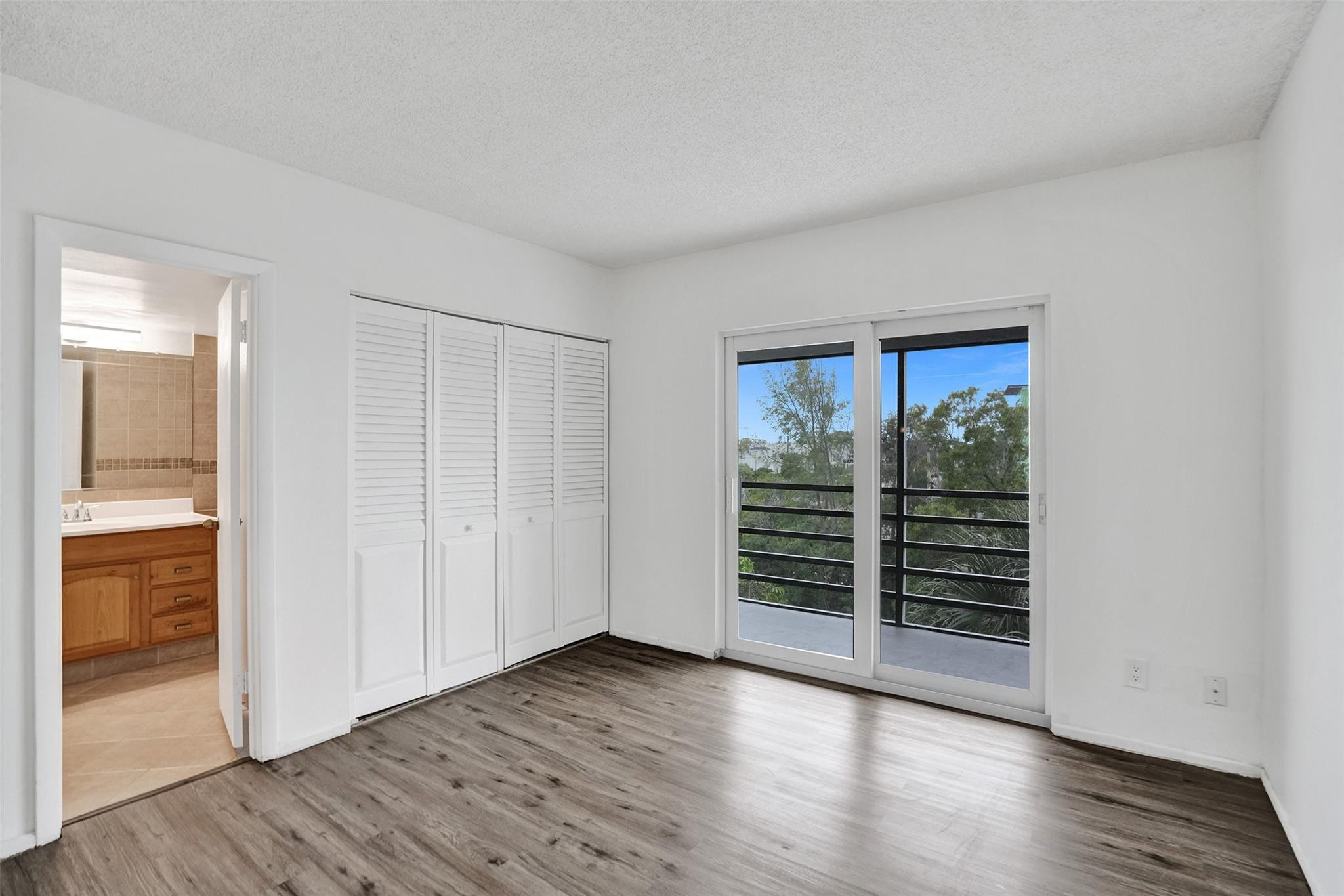 1407 NE 56th Street 406