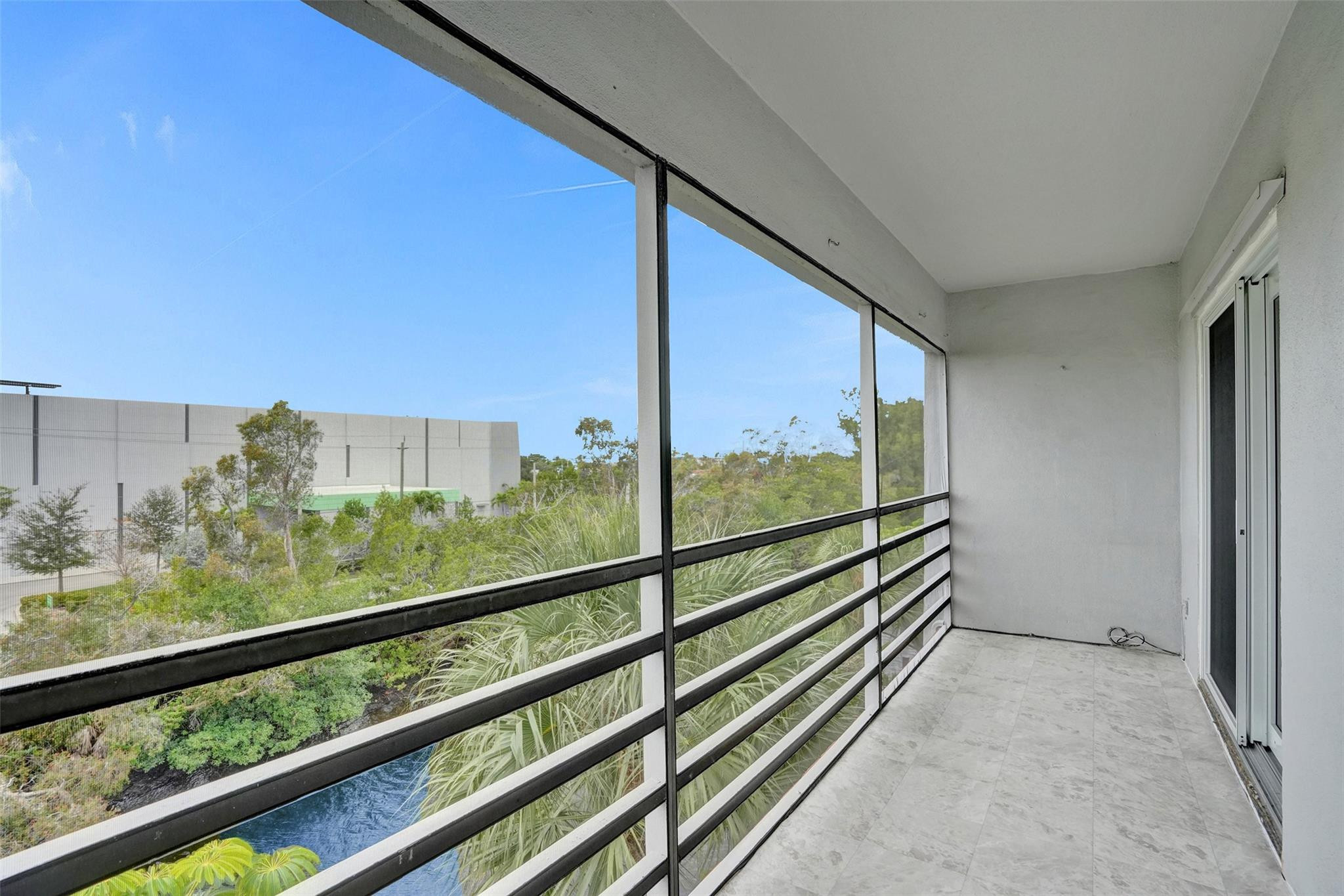 1407 NE 56th Street 406