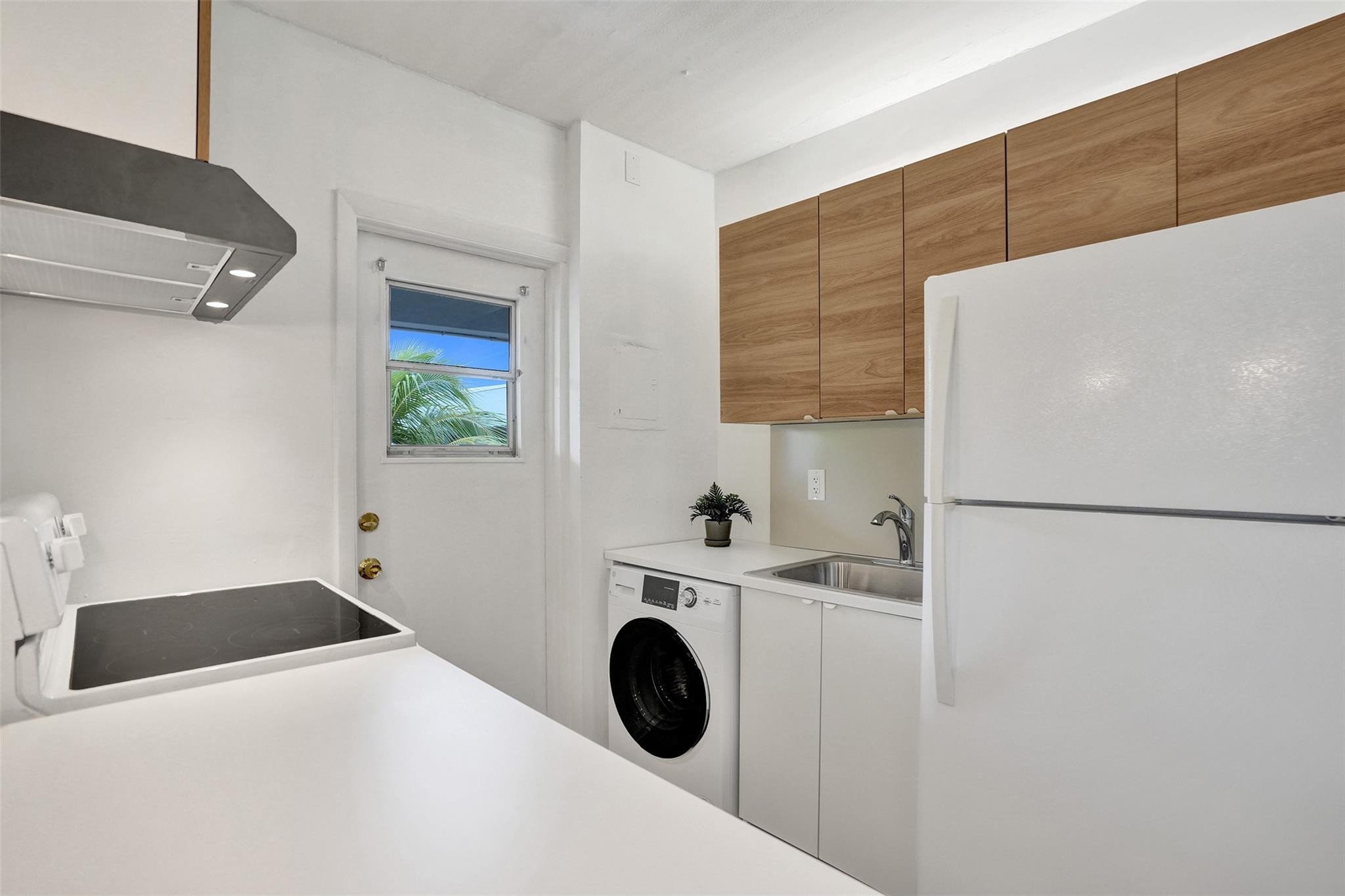 1407 NE 56th Street 406