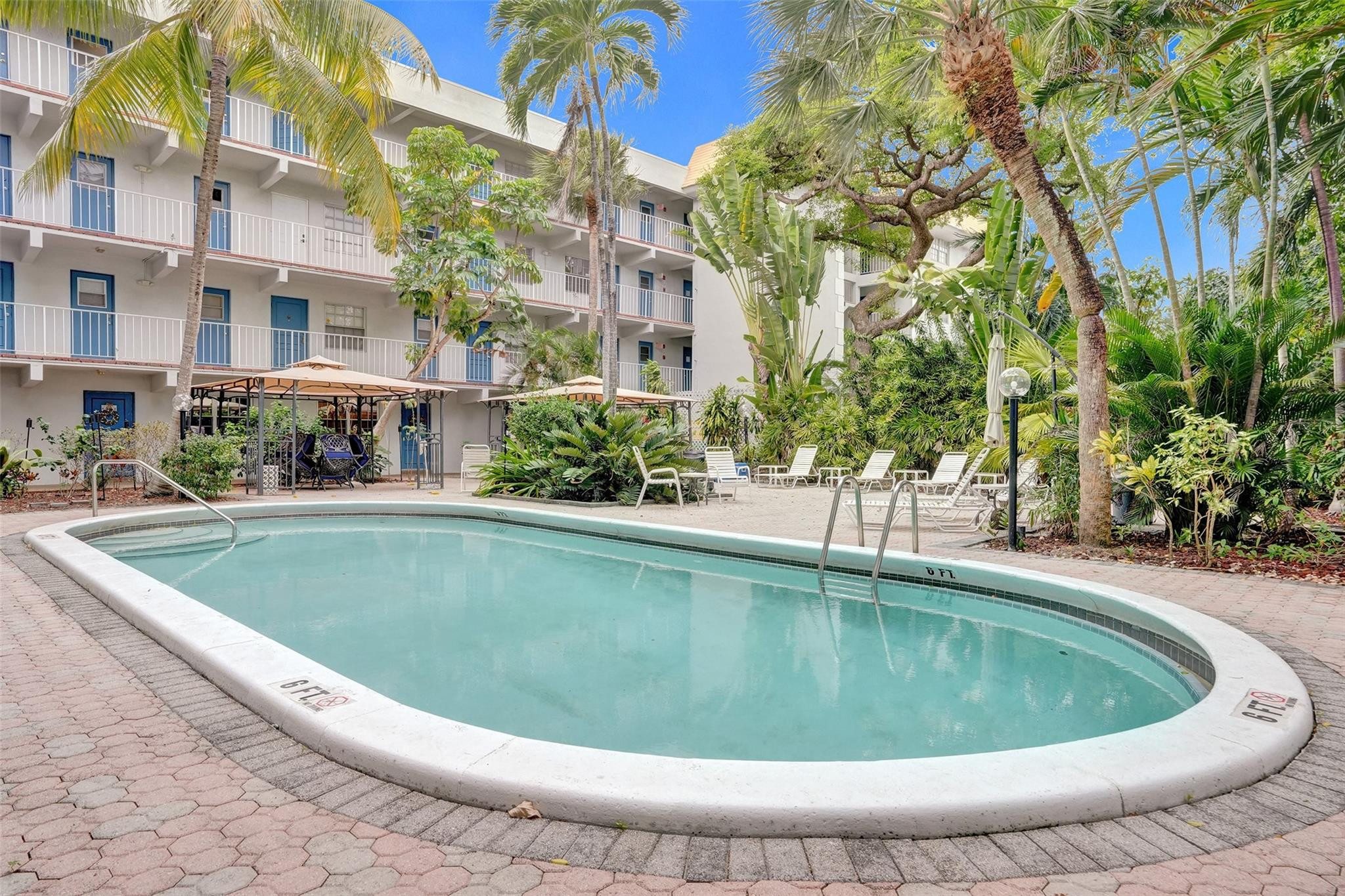 1407 NE 56th Street 406