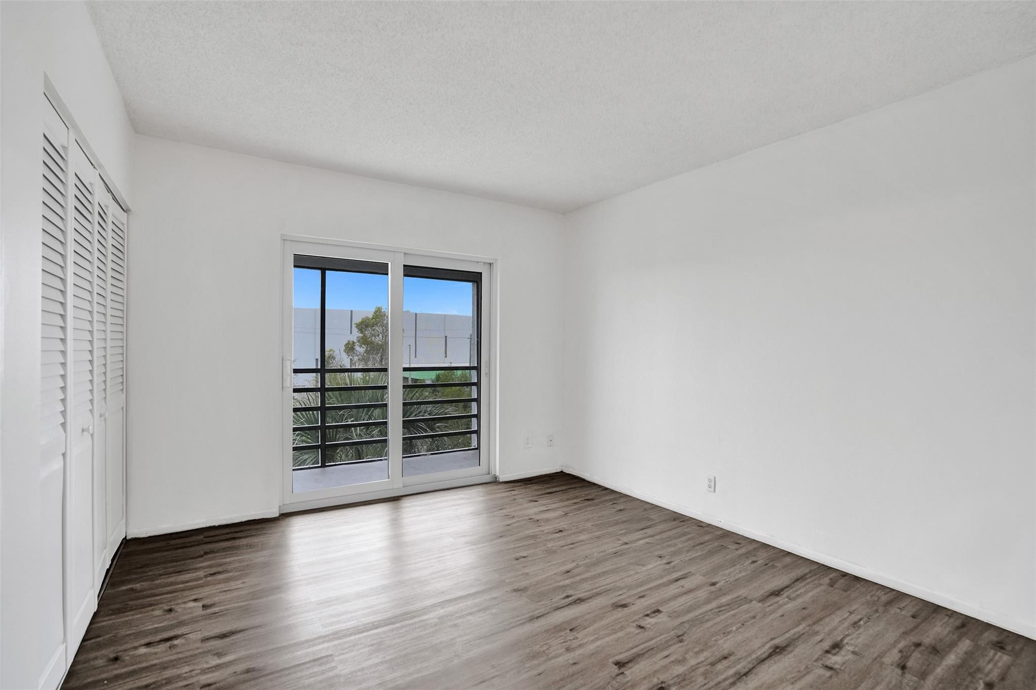 1407 NE 56th Street 406