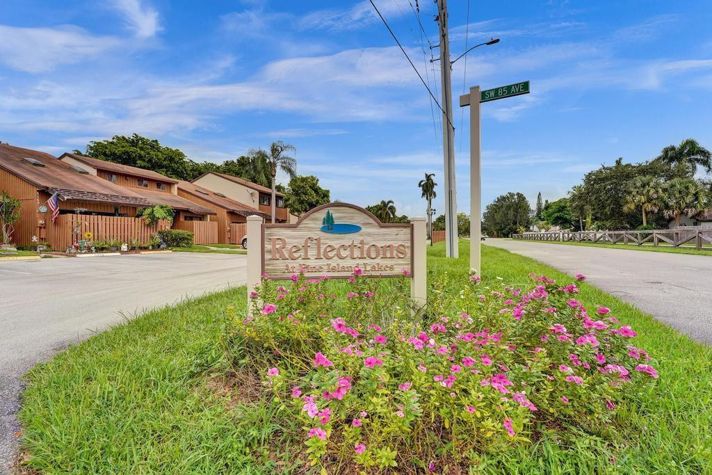 4169 SW 85th Avenue