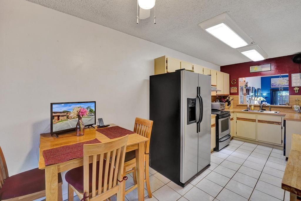 4169 SW 85th Avenue