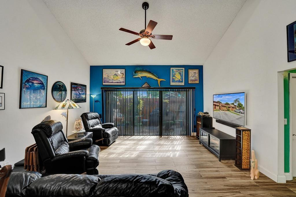 4169 SW 85th Avenue