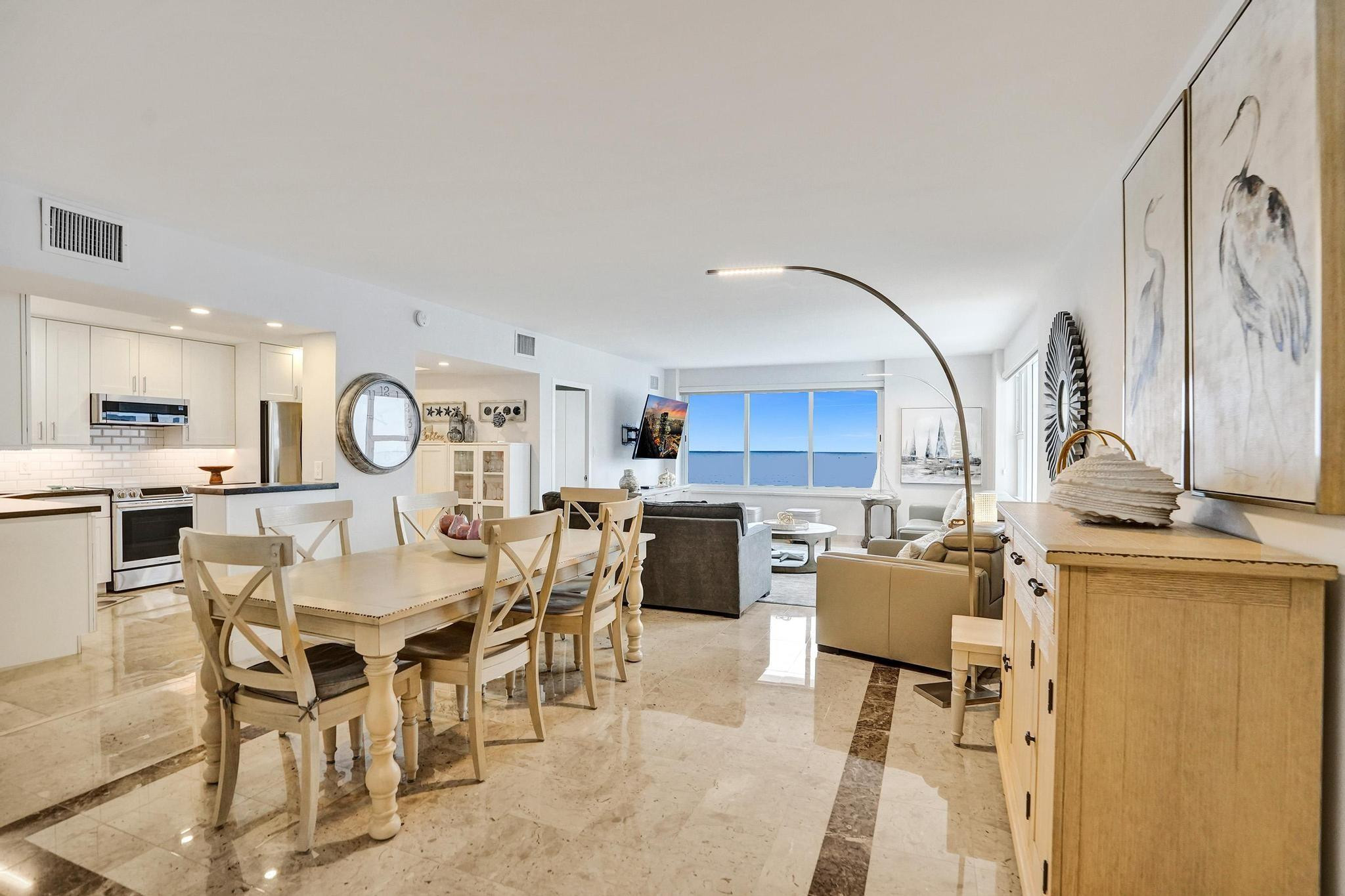 3900 N Ocean Drive 11G, Lauderdale-By-The-Sea Unit: 11G
