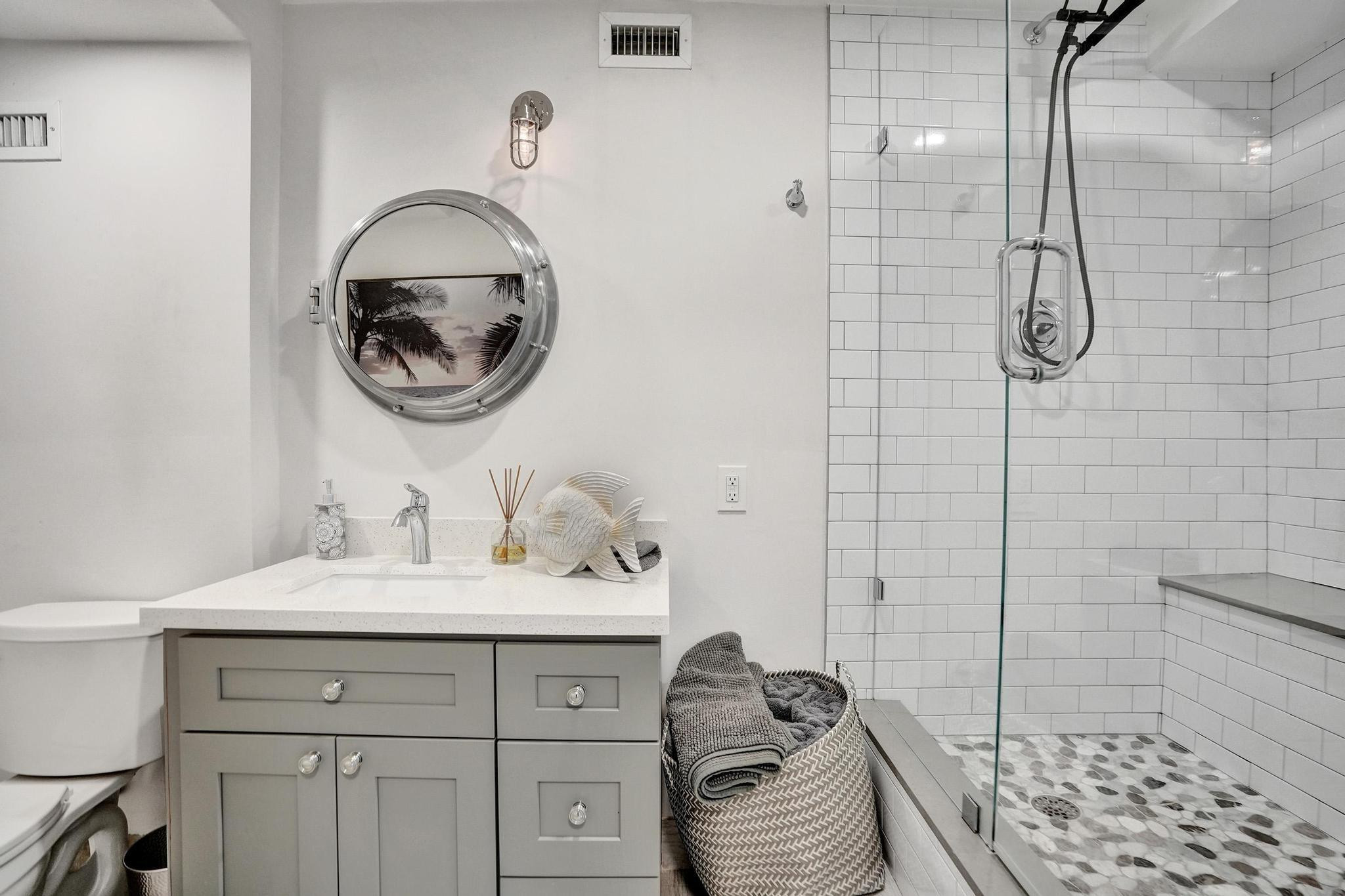 3900 N Ocean Drive 11G, Lauderdale-By-The-Sea Unit: 11G