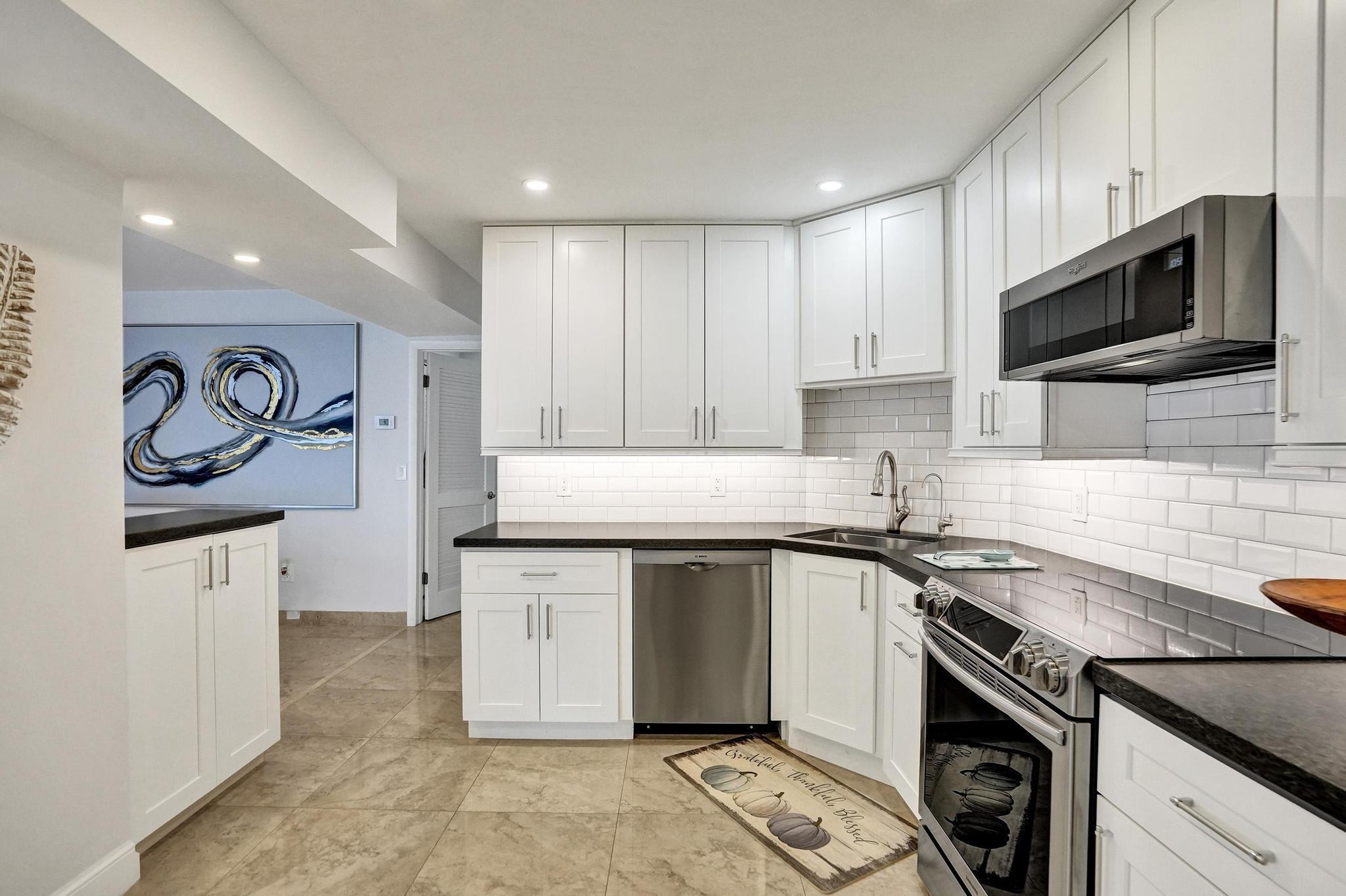 3900 N Ocean Drive 11G, Lauderdale-By-The-Sea Unit: 11G