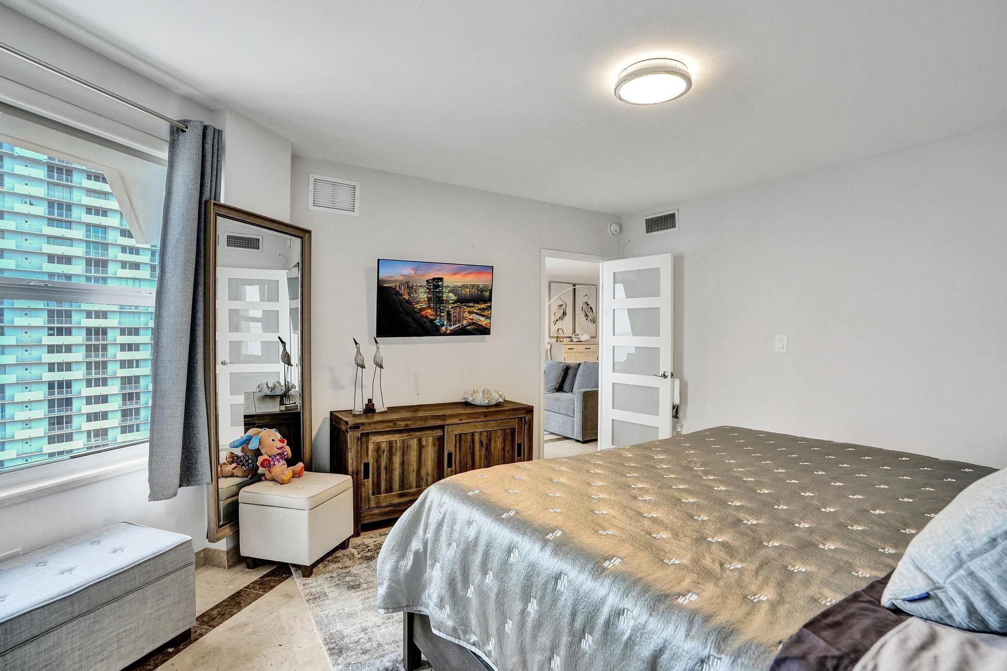 3900 N Ocean Drive 11G, Lauderdale-By-The-Sea Unit: 11G