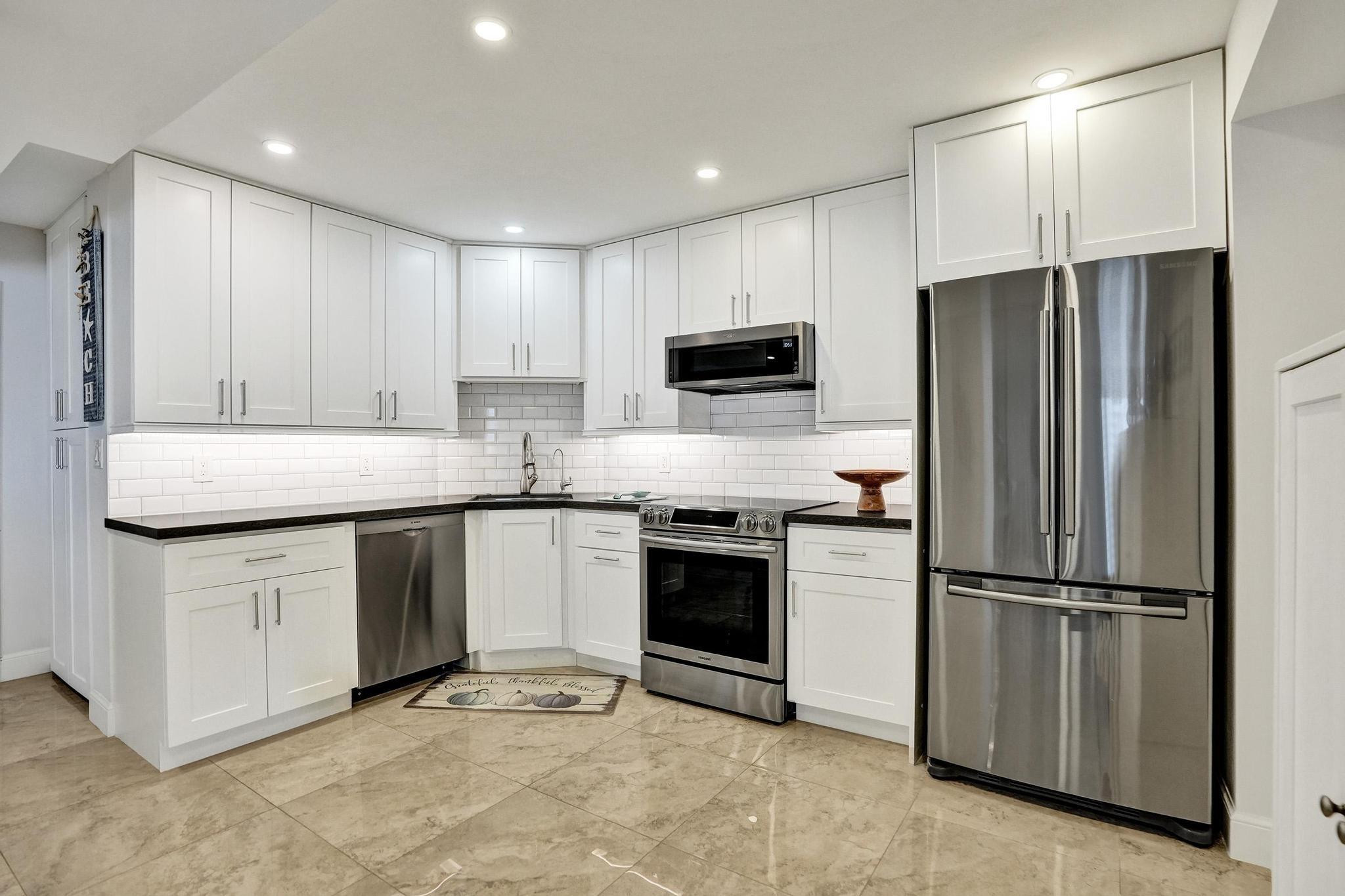 3900 N Ocean Drive 11G, Lauderdale-By-The-Sea Unit: 11G