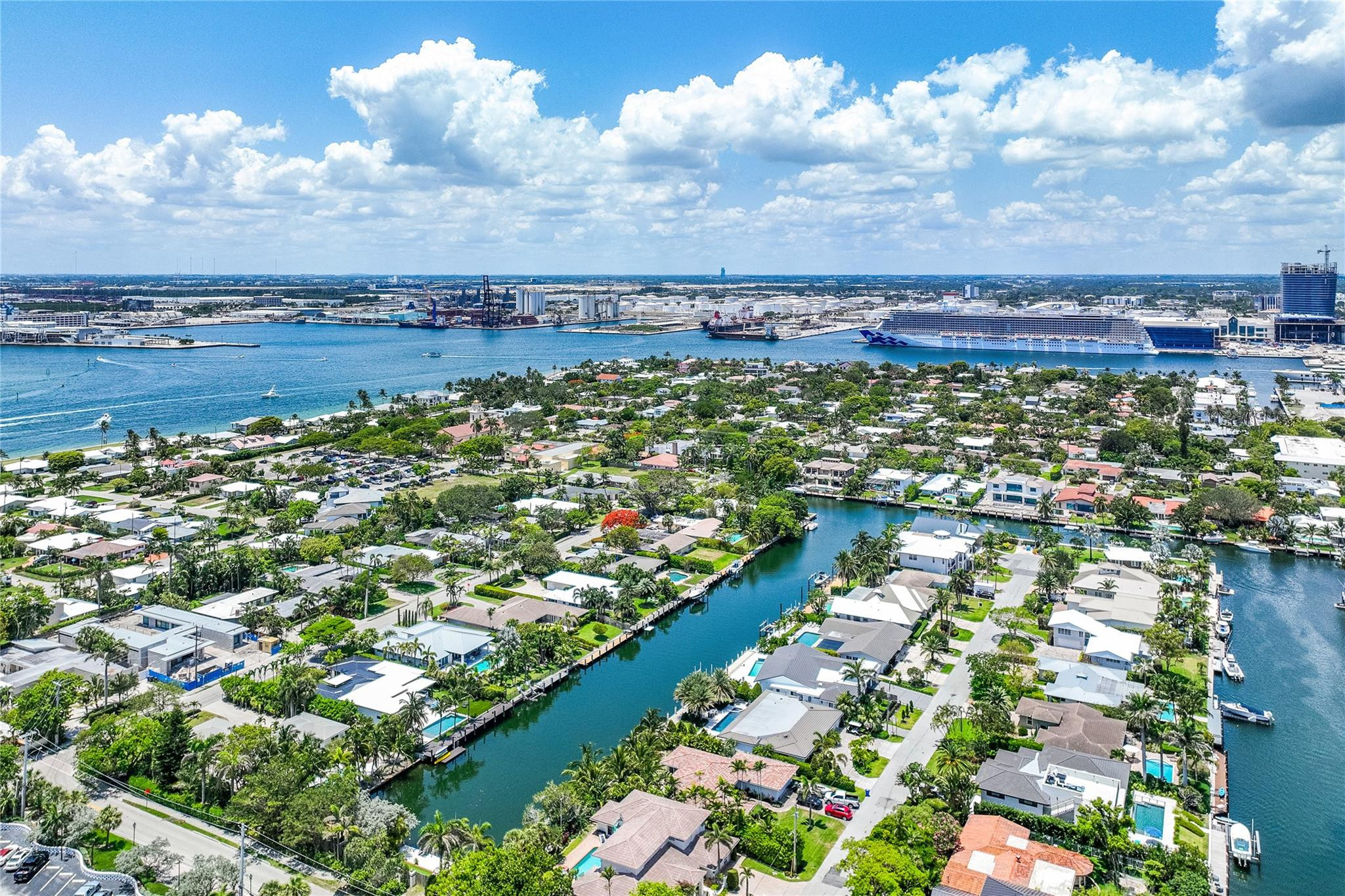 1900 S Ocean Dr 711