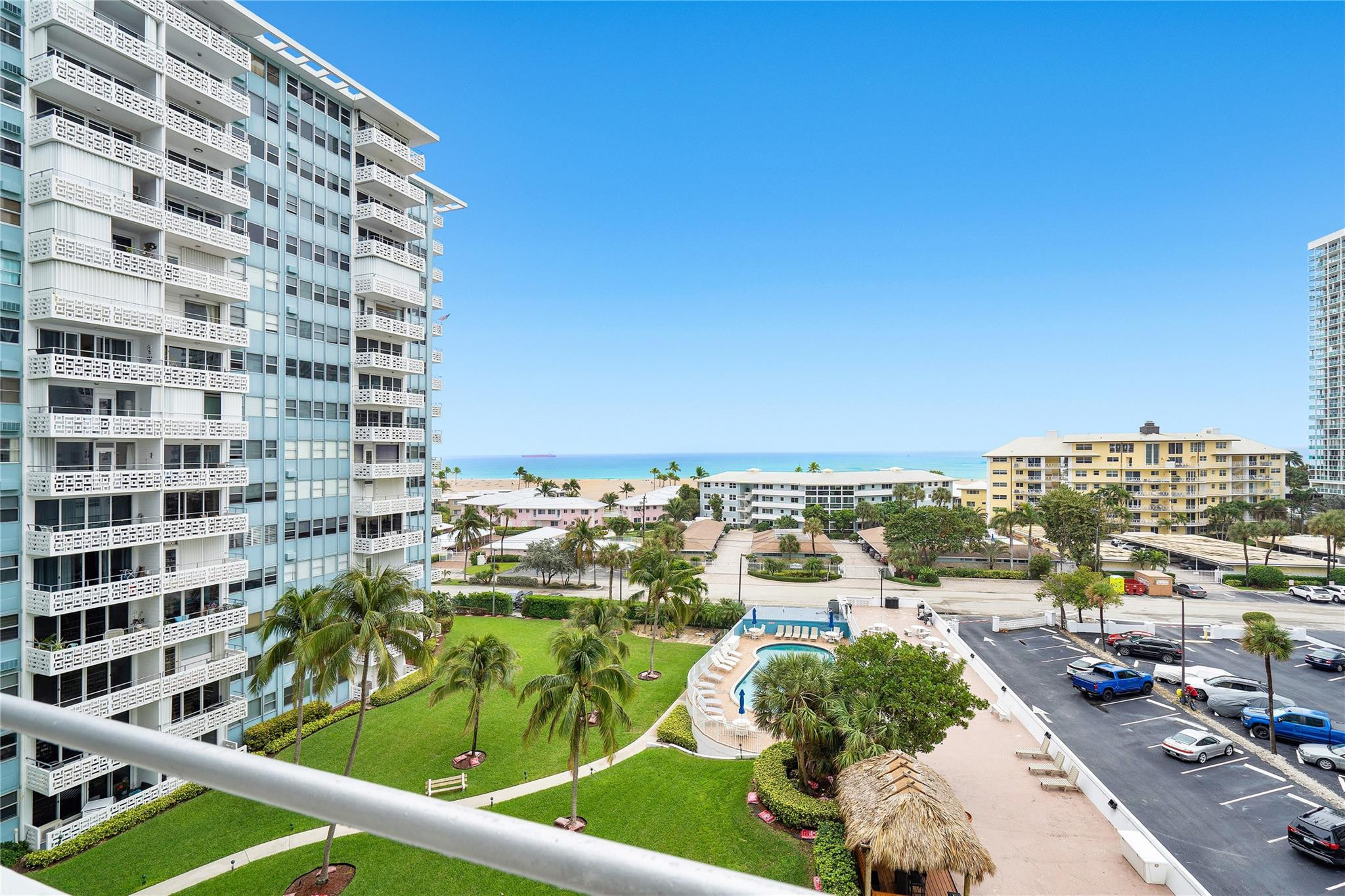 1900 S Ocean Dr 711