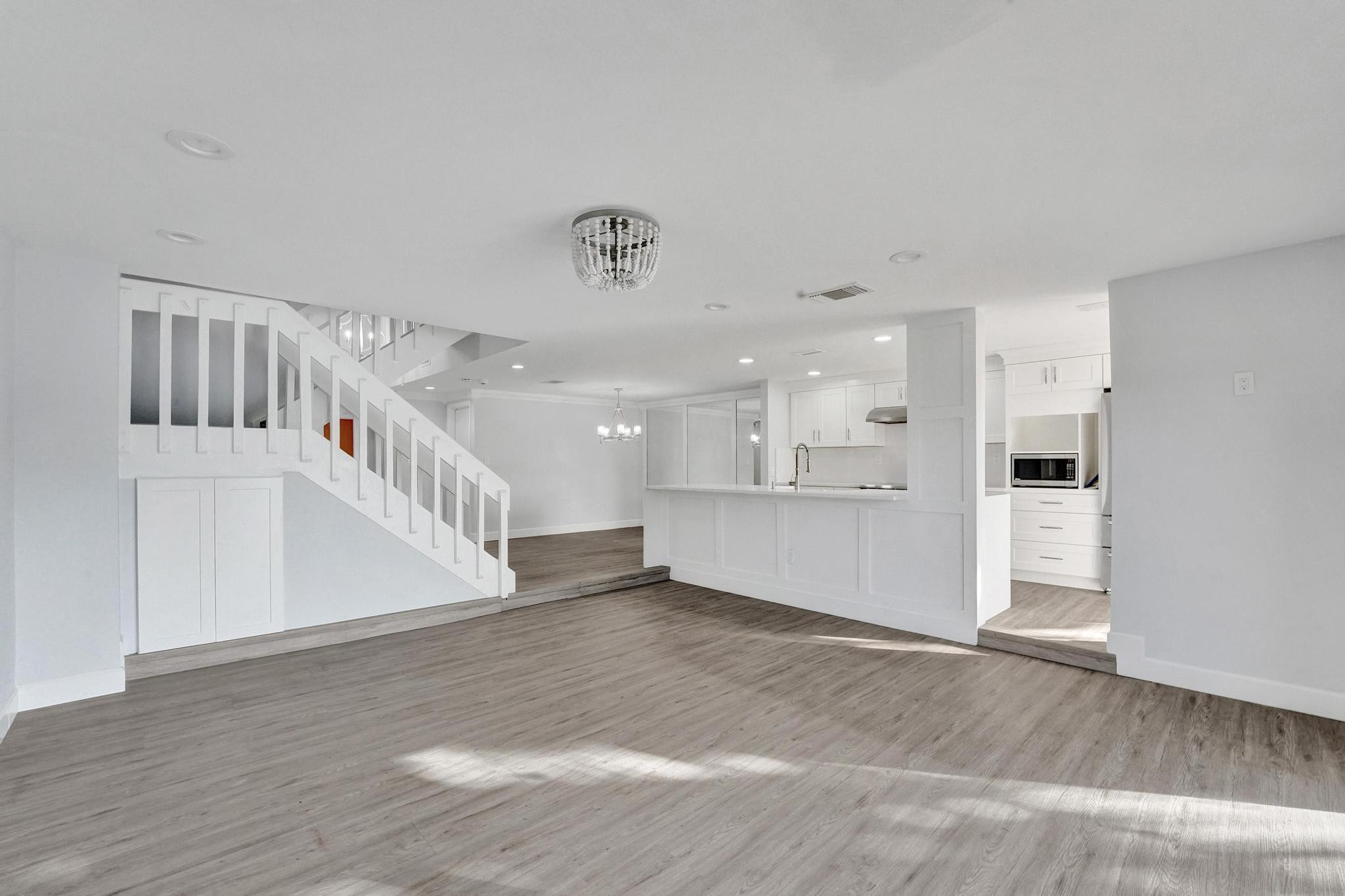 9881 Fairway Cove Lane