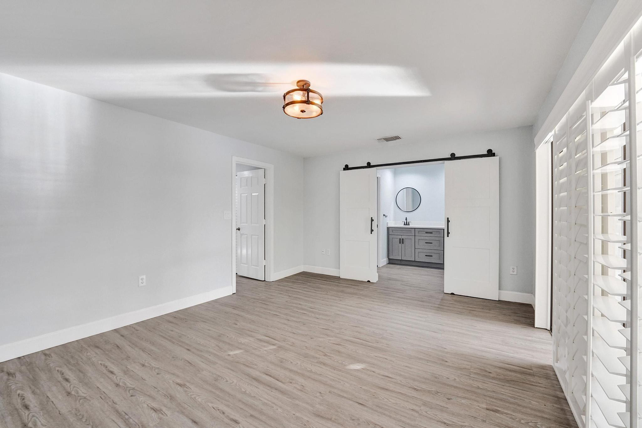 9881 Fairway Cove Lane
