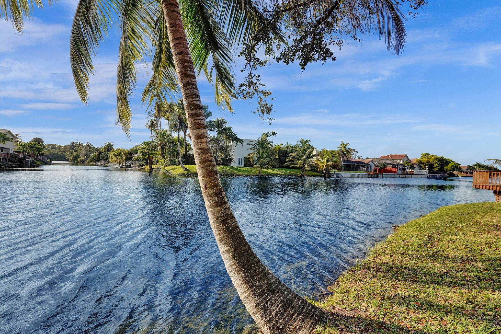 9881 Fairway Cove Lane