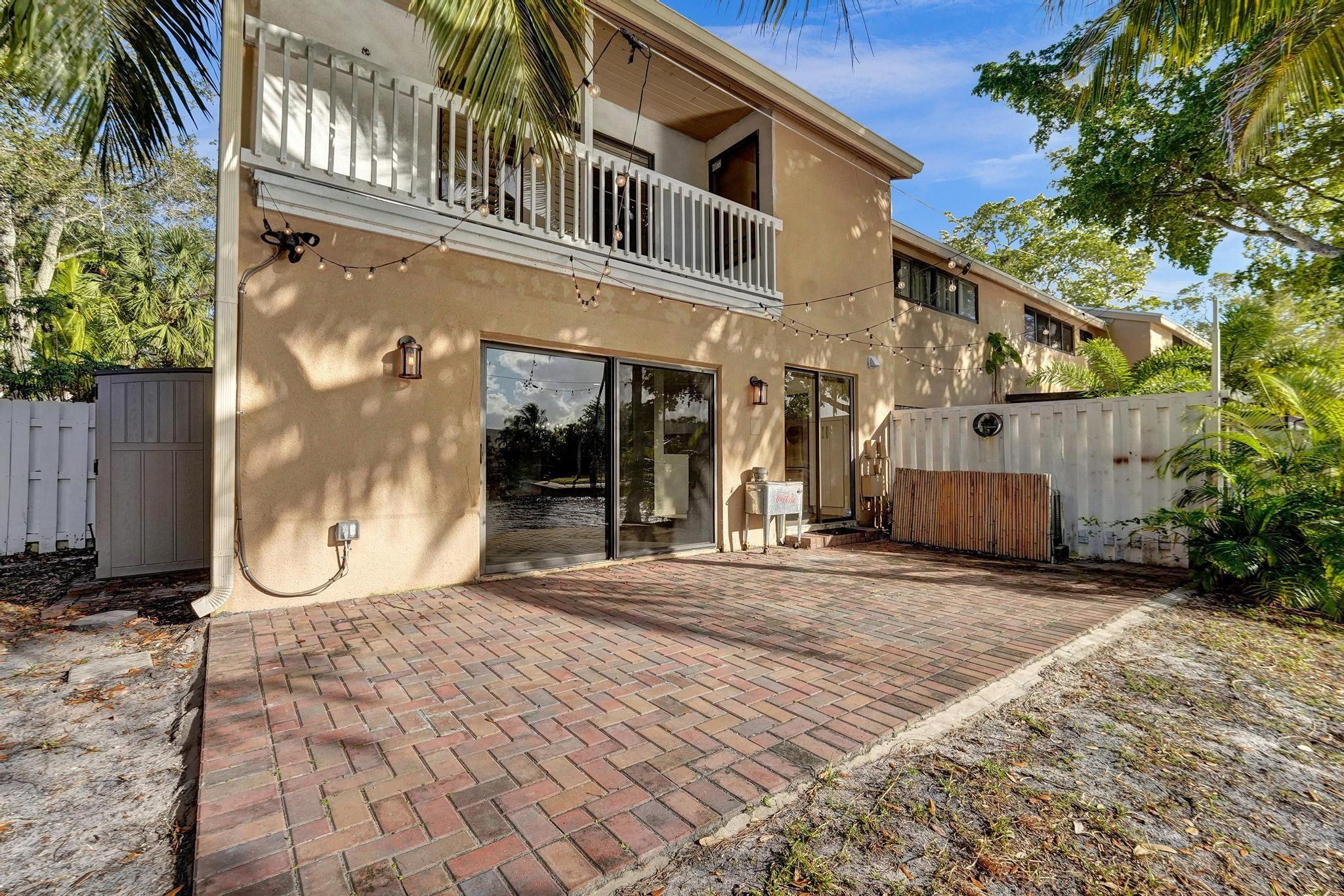 9881 Fairway Cove Lane