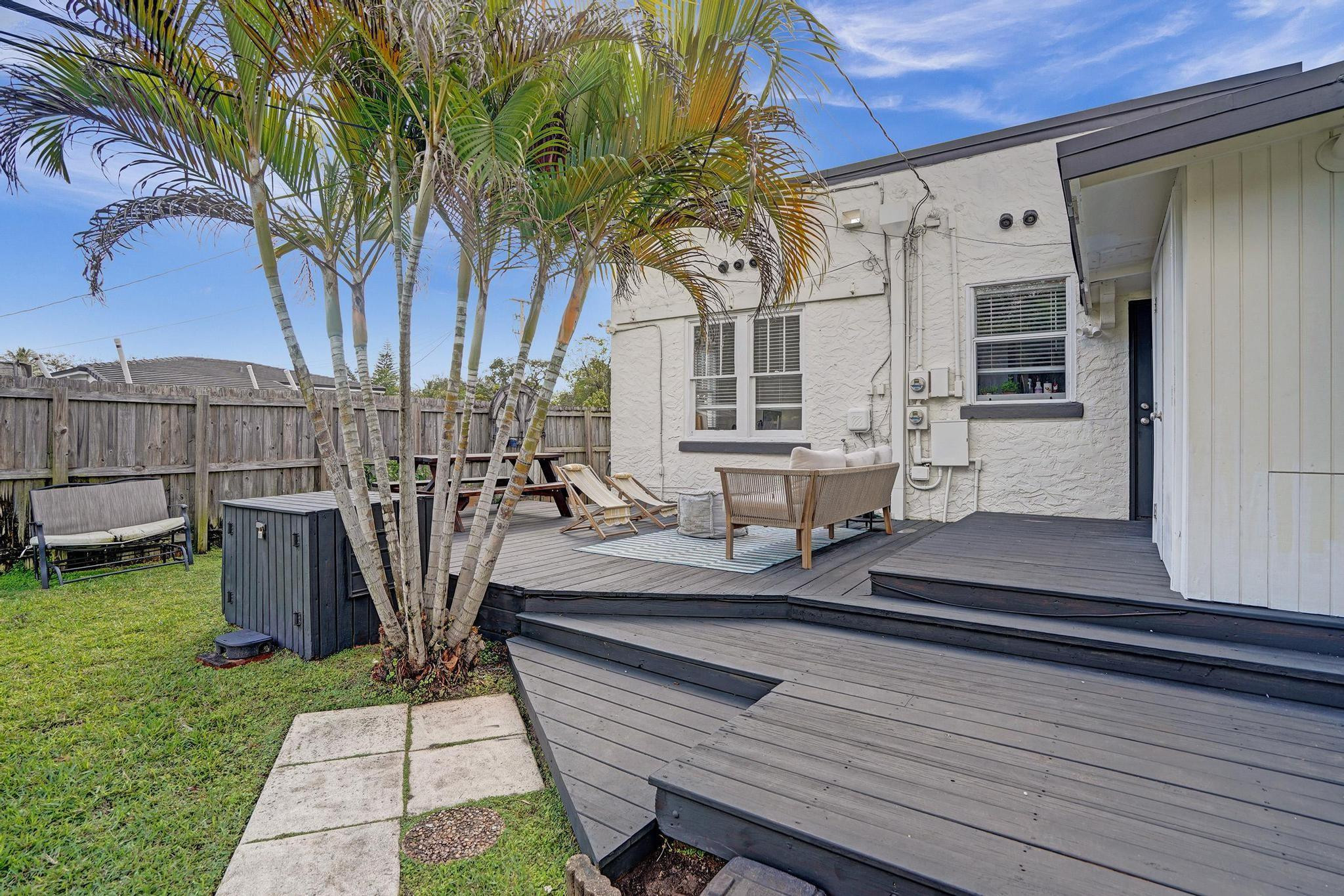 411 SW 19th Street