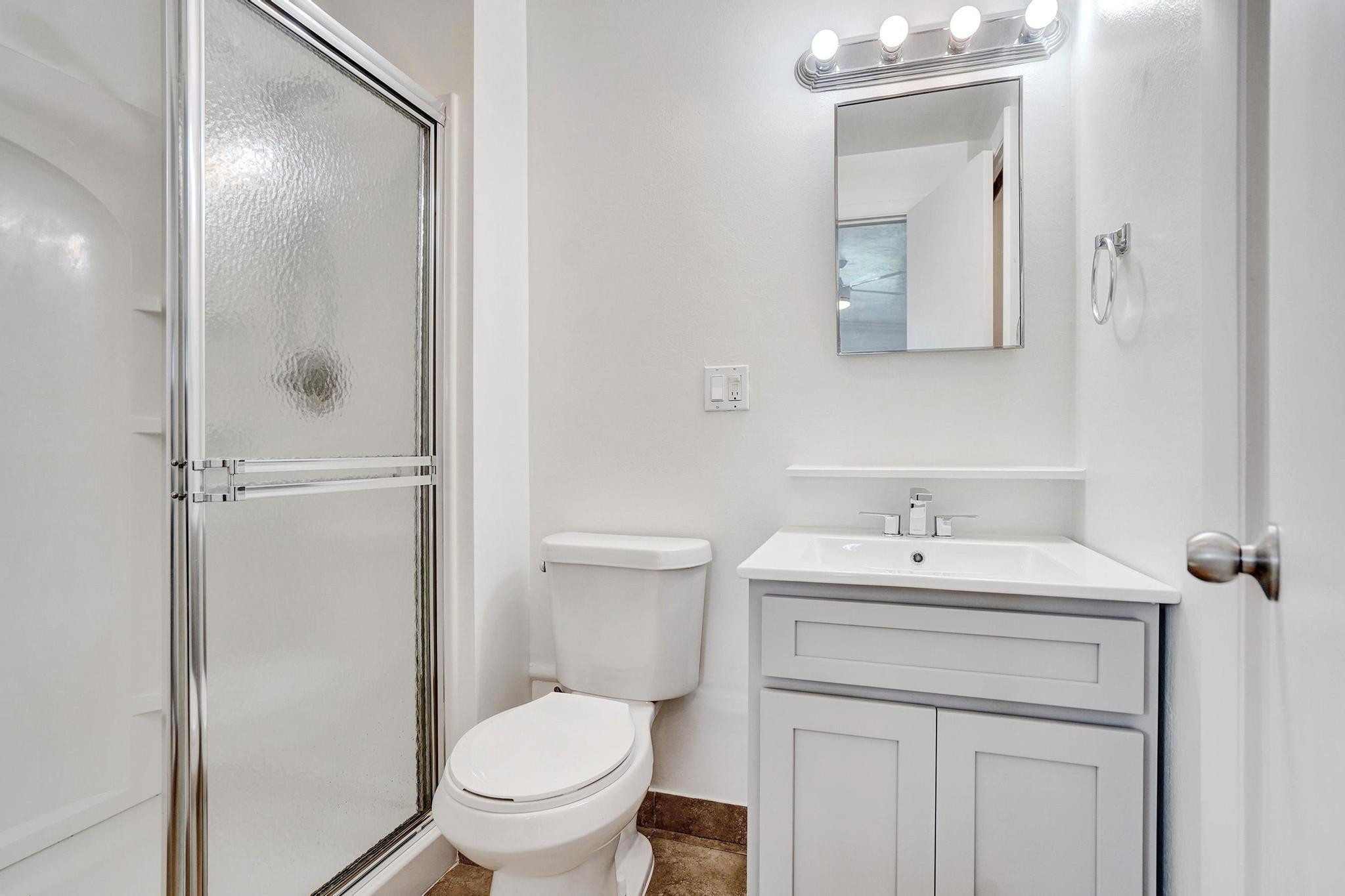 411 SW 19th Street 3