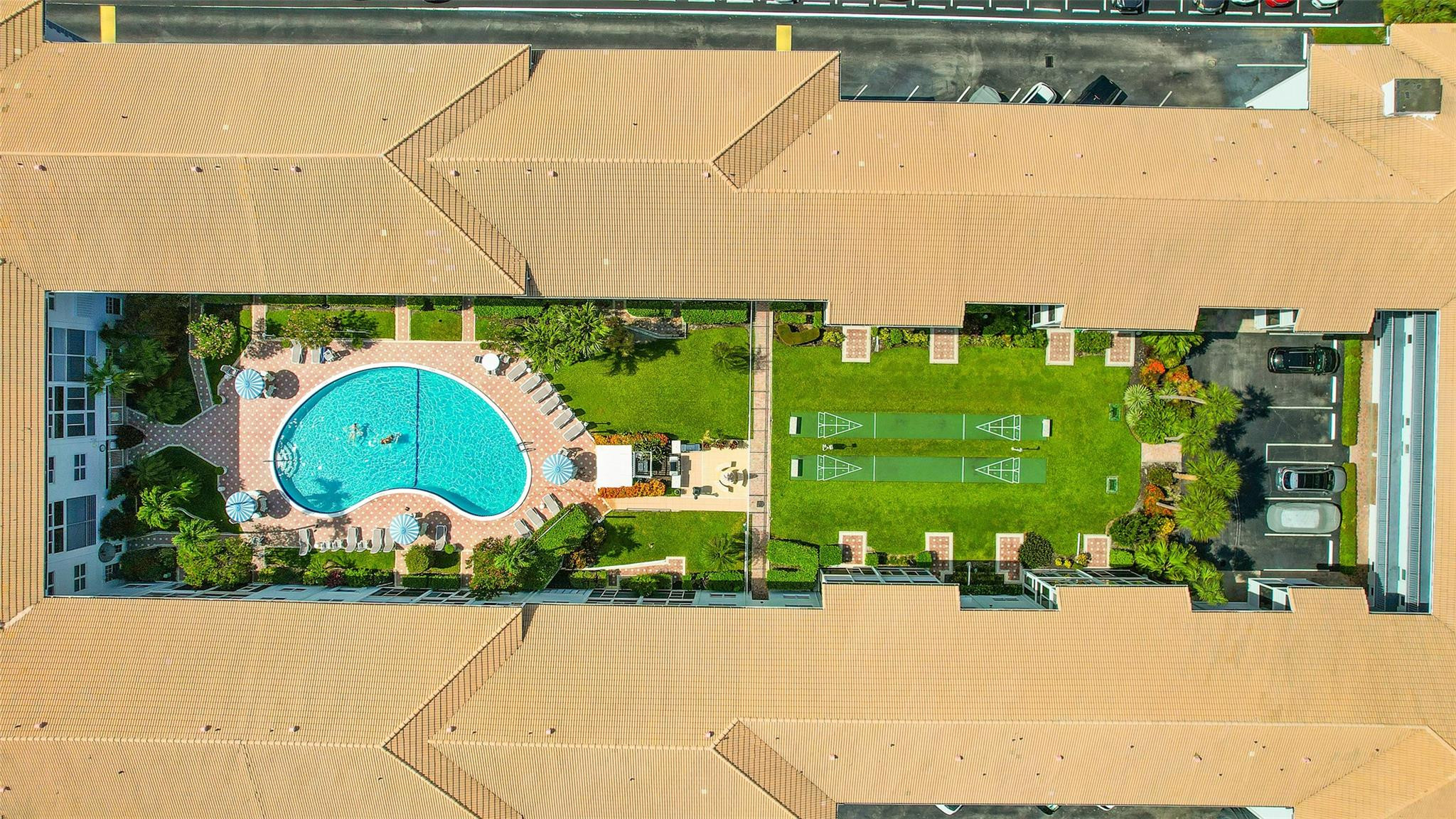 1461 S Ocean Boulevard 327, Lauderdale-By-The-Sea Unit: 327
