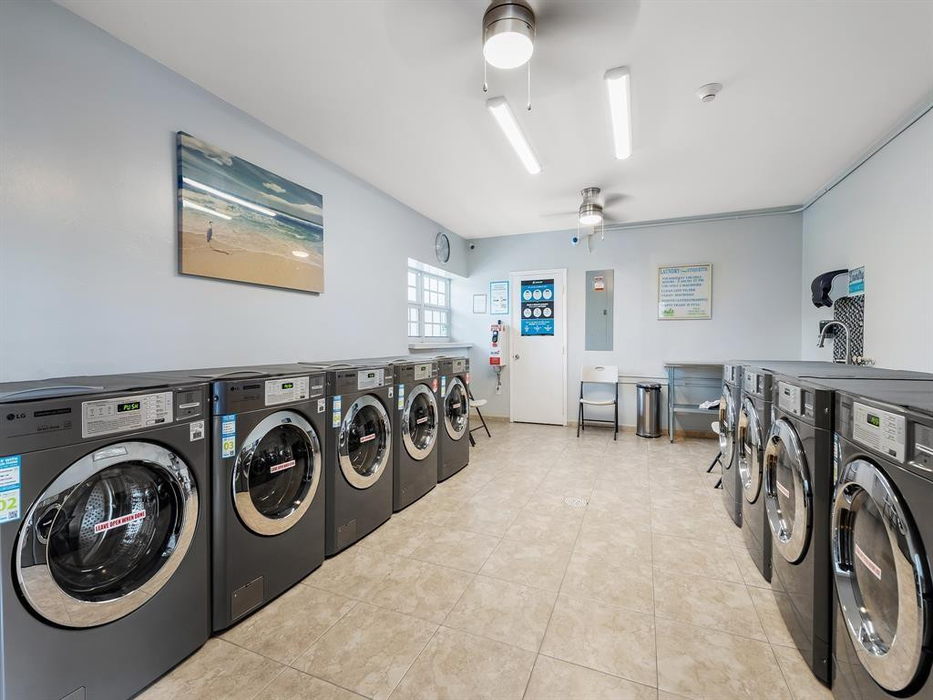 1461 S Ocean Boulevard 327, Lauderdale-By-The-Sea Unit: 327