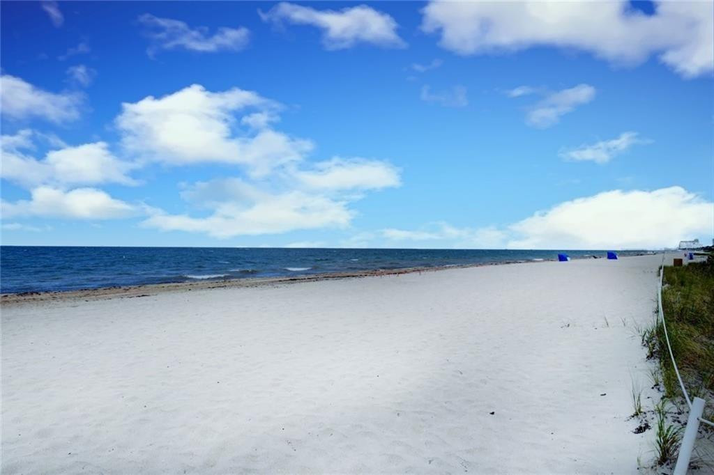 1461 S Ocean Boulevard 327, Lauderdale-By-The-Sea Unit: 327