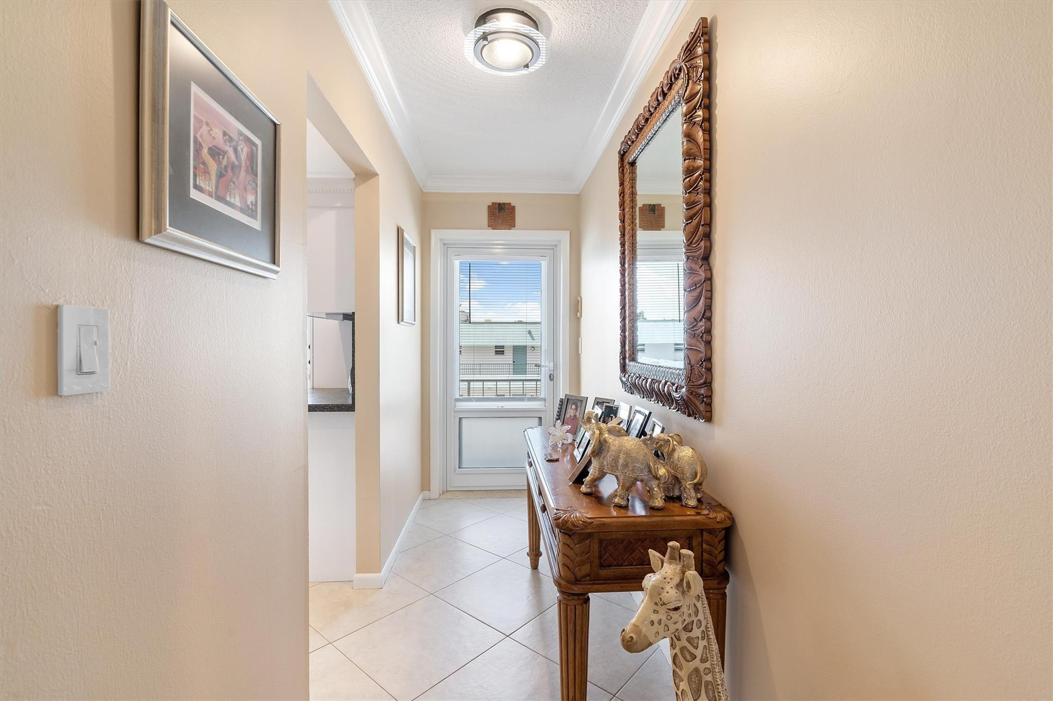 1461 S Ocean Boulevard 327, Lauderdale-By-The-Sea Unit: 327