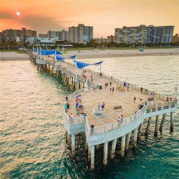 1461 S Ocean Boulevard 327, Lauderdale-By-The-Sea Unit: 327