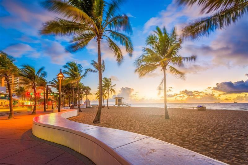 1461 S Ocean Boulevard 327, Lauderdale-By-The-Sea Unit: 327