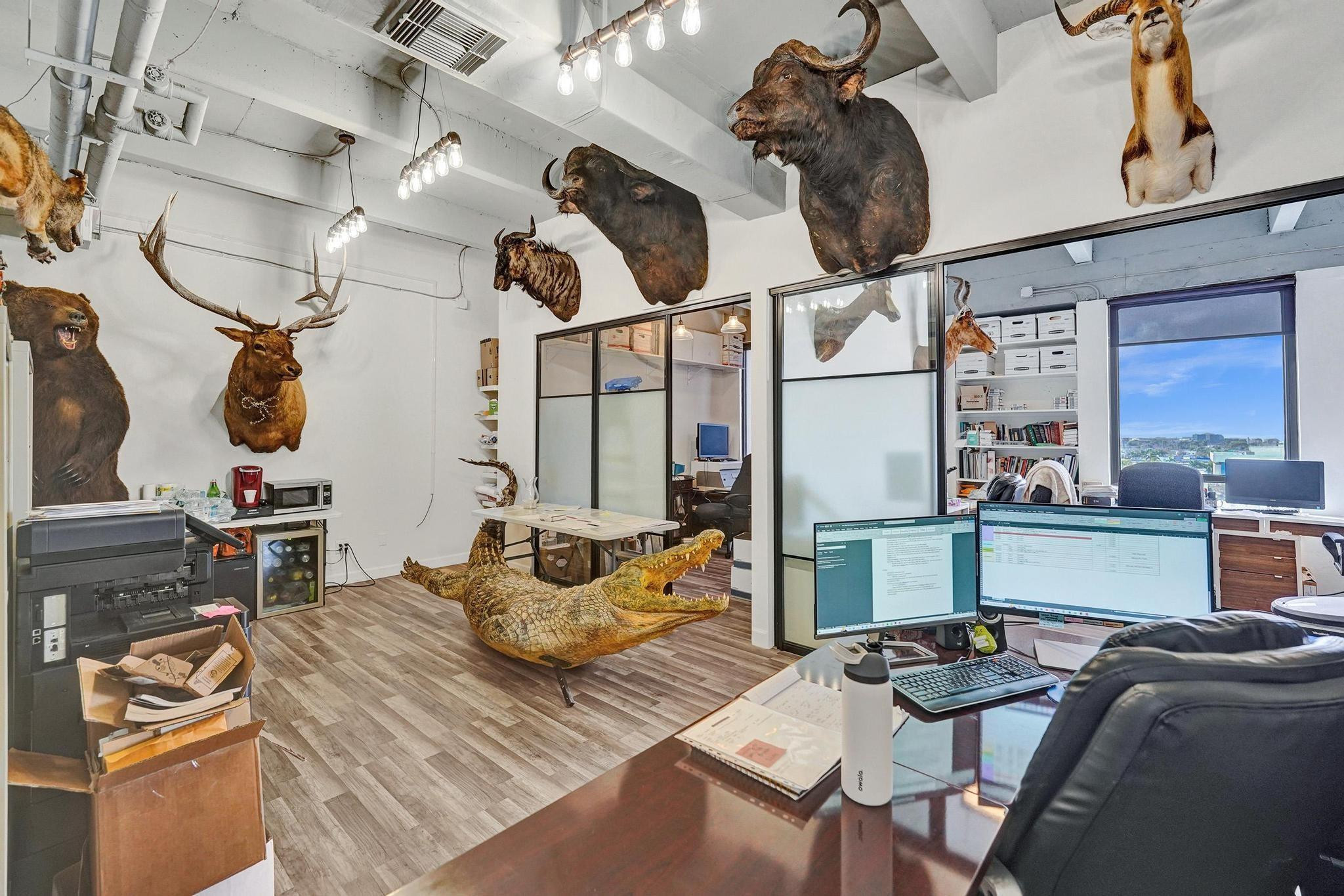 2450 Hollywood Boulevard Unit: CU700 & 701