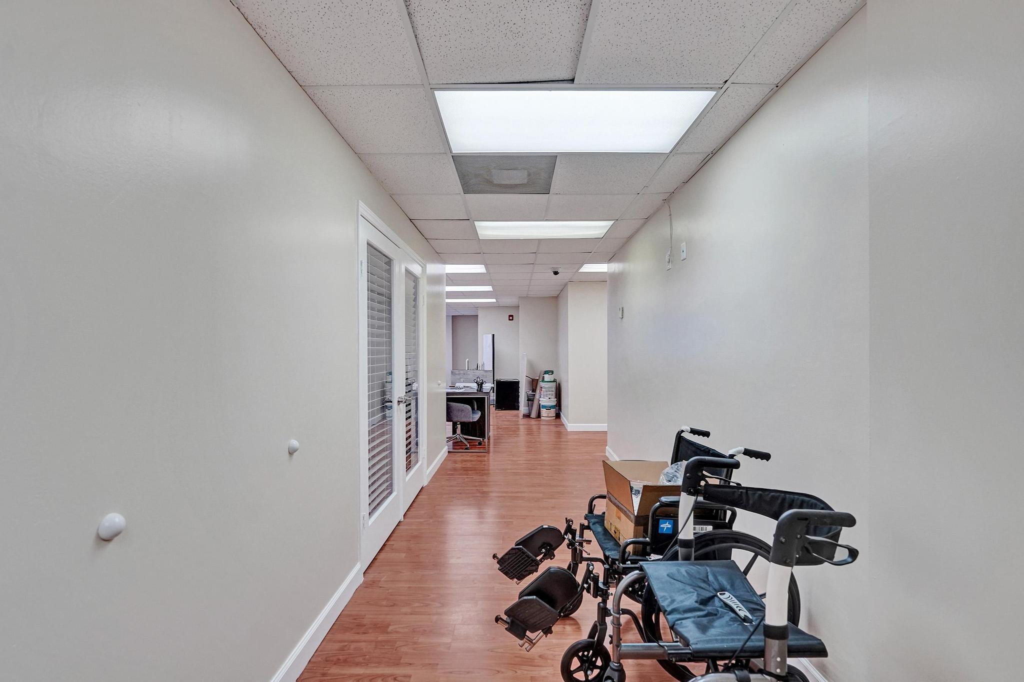 2450 Hollywood Boulevard Unit: CU700 & 701