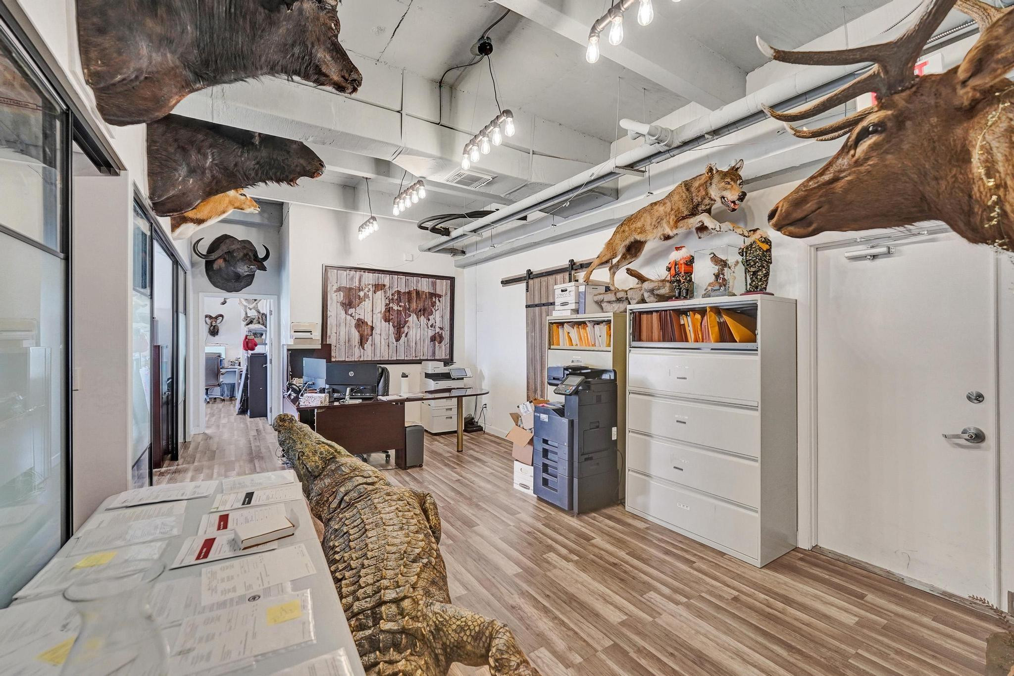 2450 Hollywood Boulevard Unit: CU700 & 701