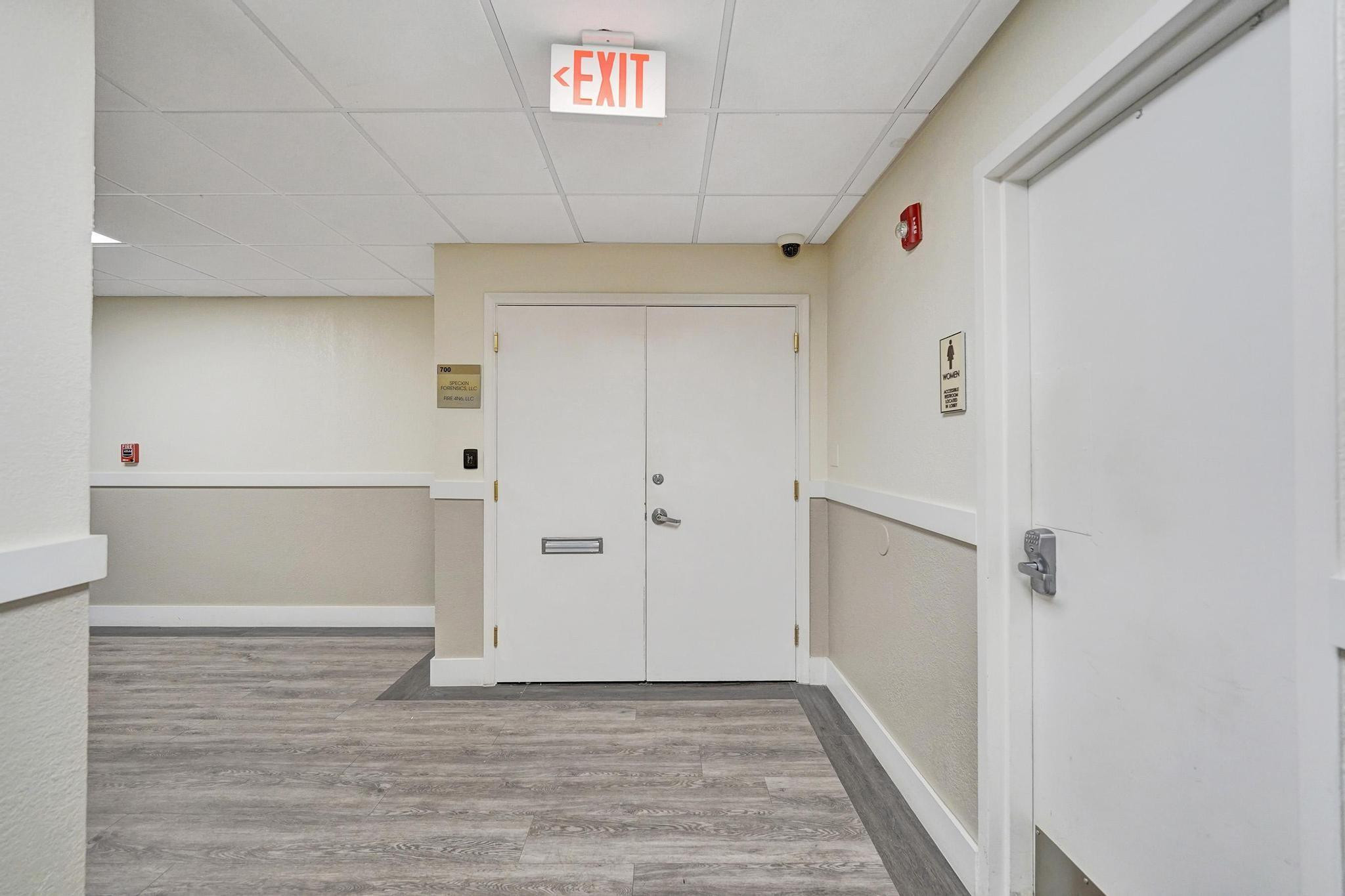 2450 Hollywood Boulevard Unit: CU700 & 701