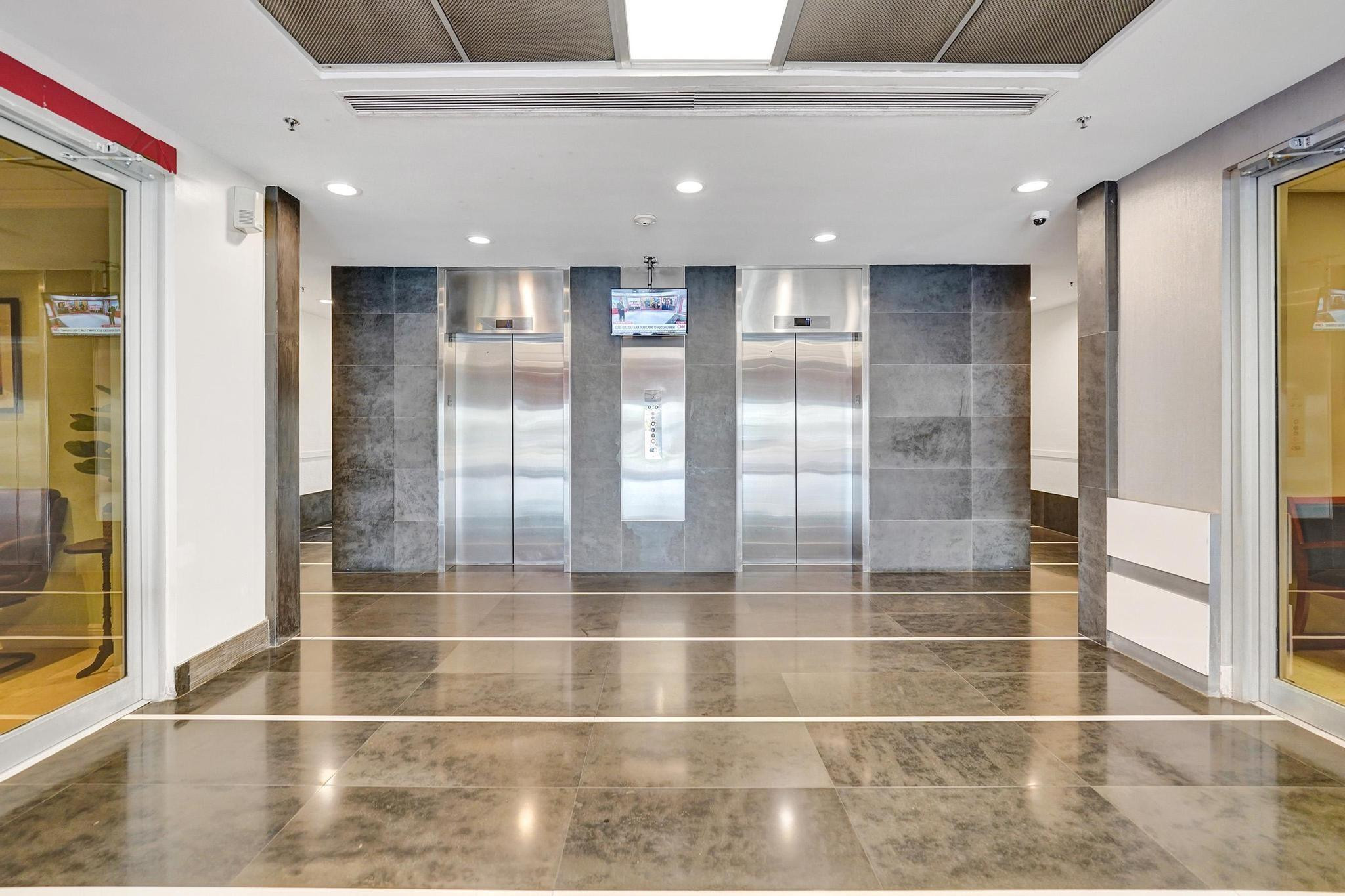 2450 Hollywood Boulevard Unit: CU700 & 701