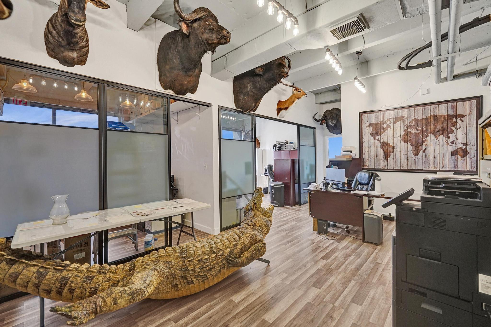 2450 Hollywood Boulevard Unit: CU700 & 701