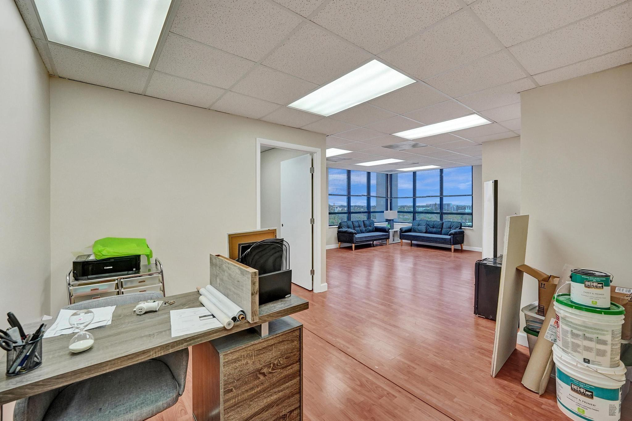 2450 Hollywood Boulevard Unit: CU700 & 701