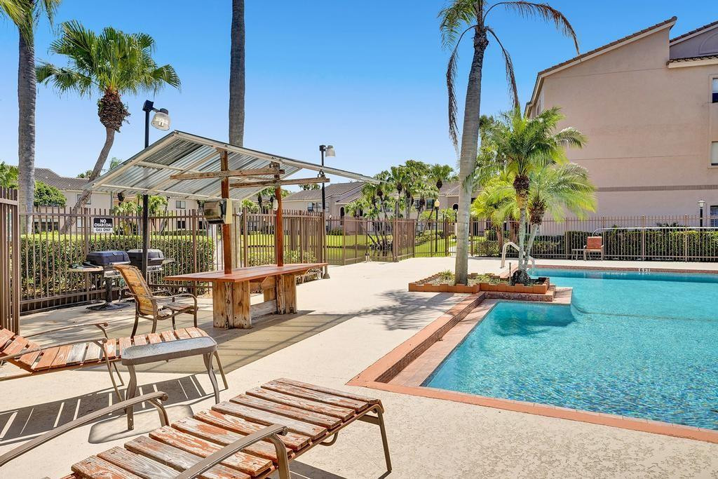 2900 S University Drive 9102