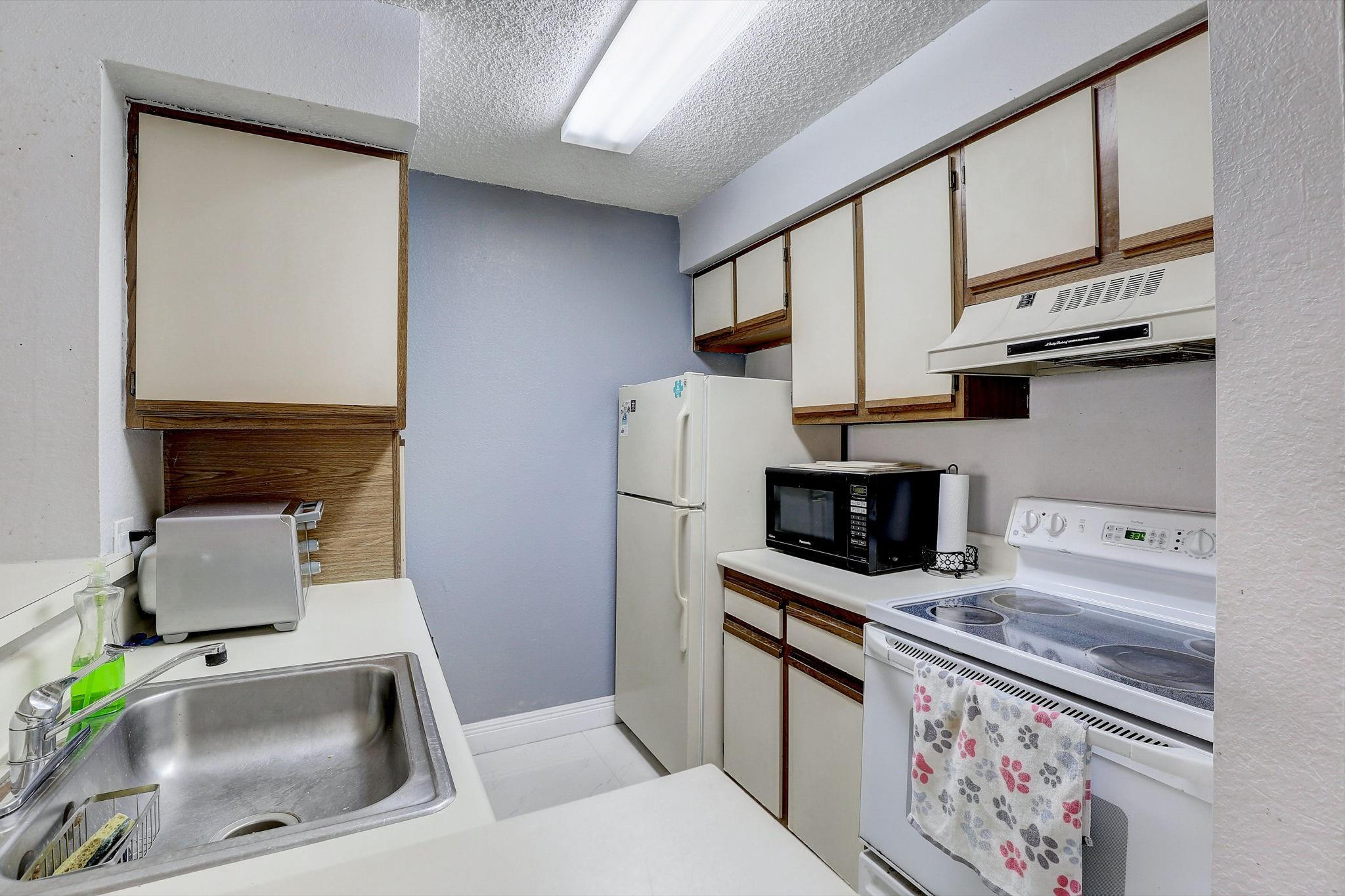 2900 S University Drive 9102