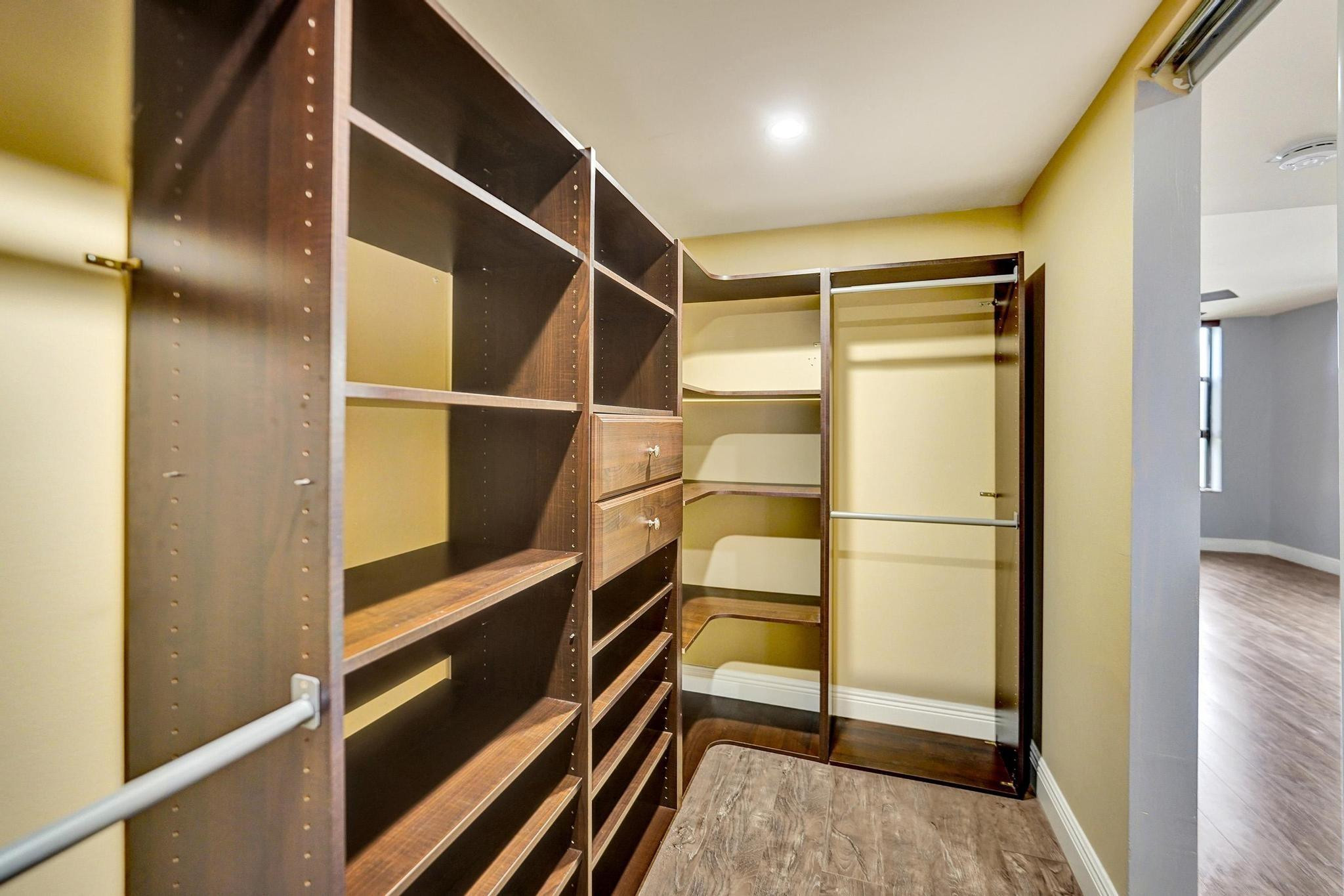 6372 La Costa Drive 105