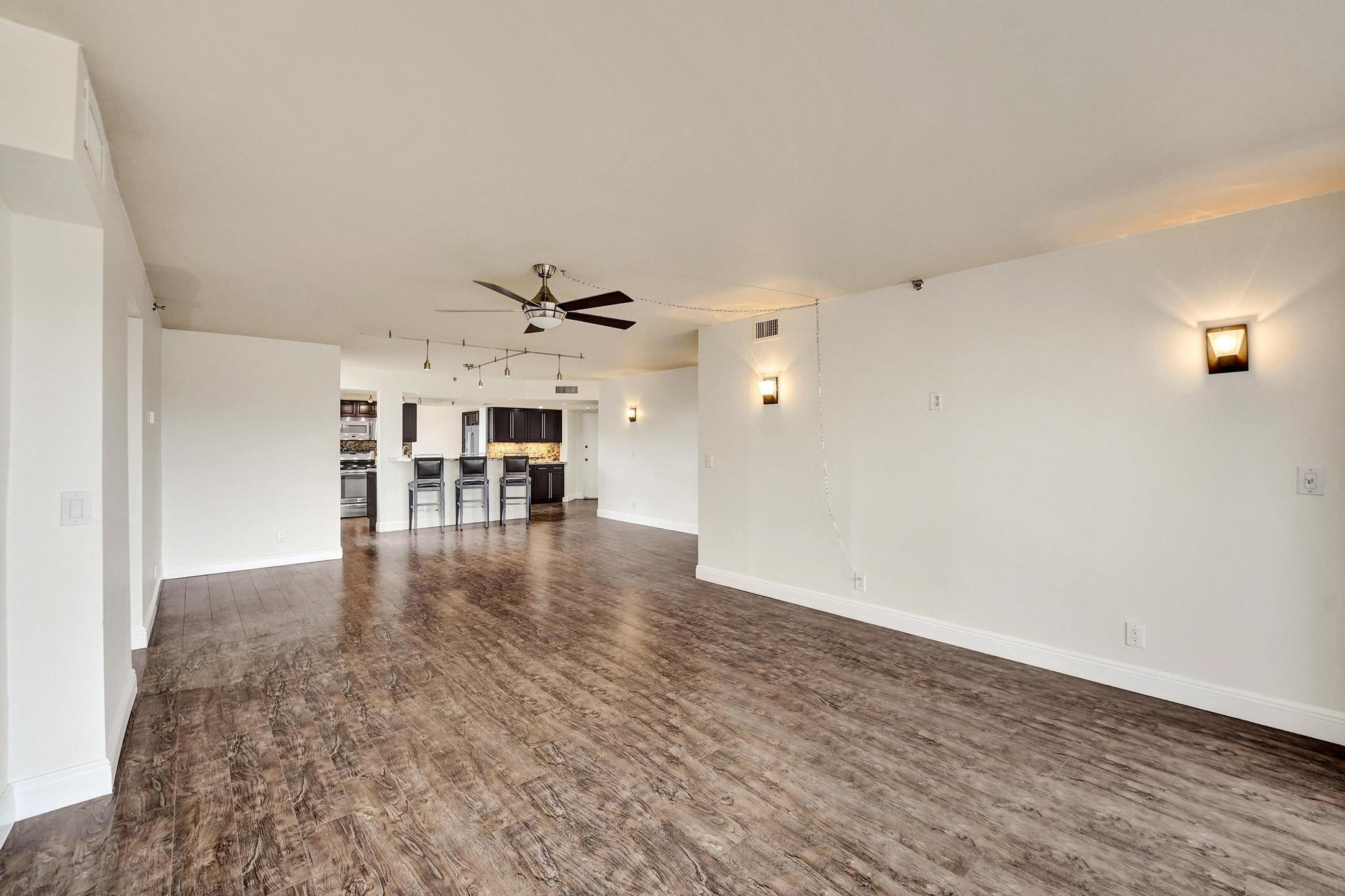 6372 La Costa Drive 105