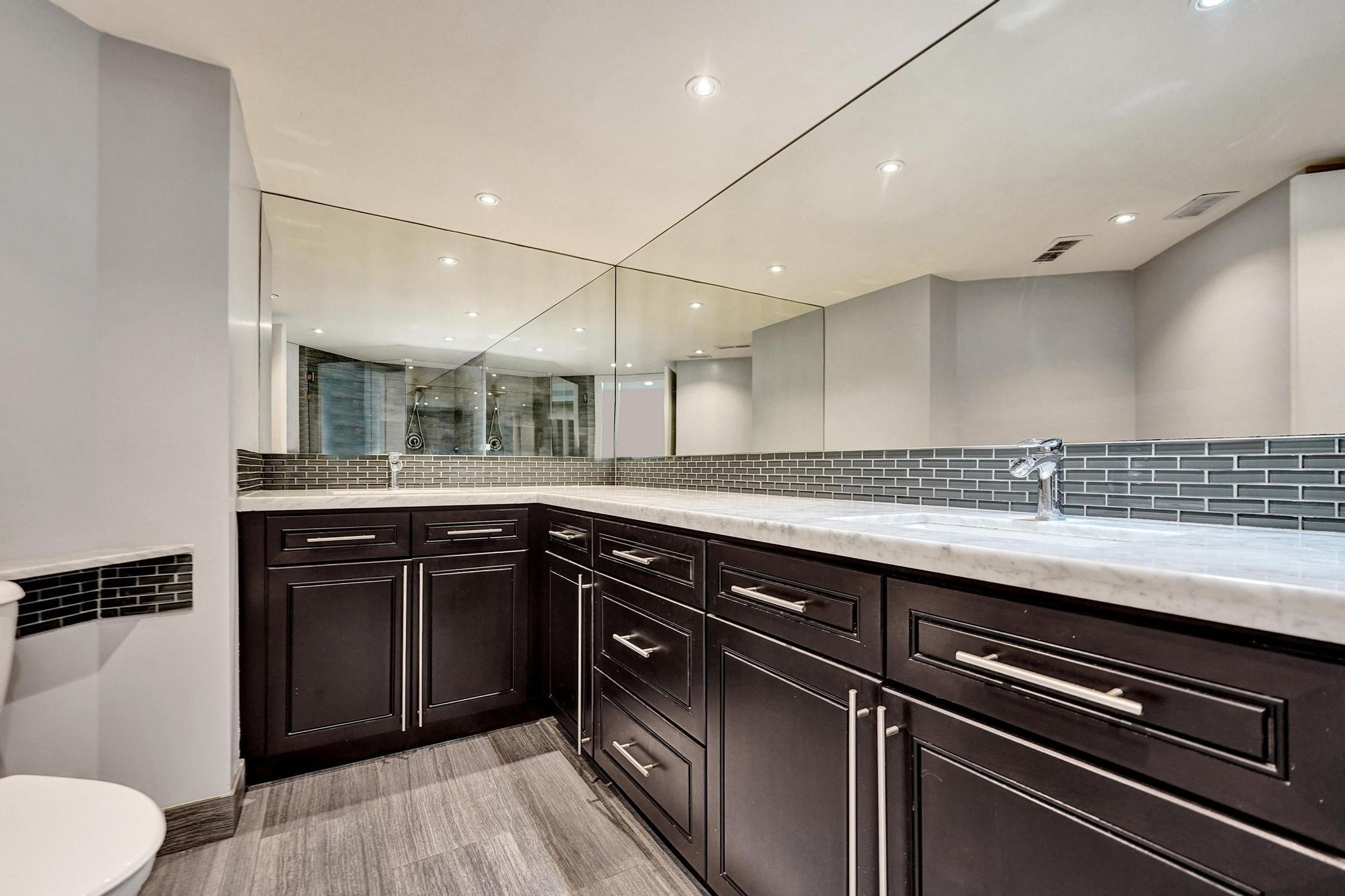 6372 La Costa Drive 105